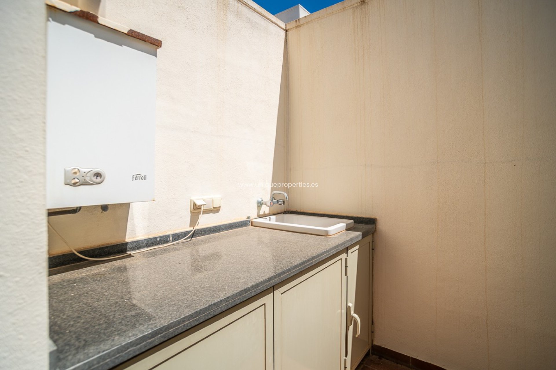Resale - Villa -
San Miguel de Salinas - Las Colinas Golf