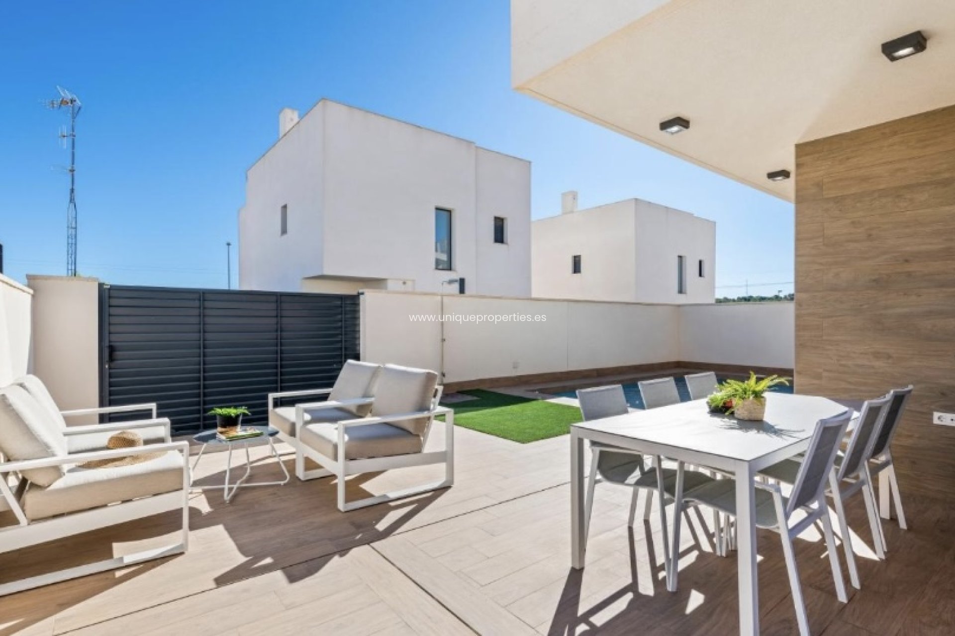 Resale - Villa -
San Miguel de Salinas - Orihuela Costa