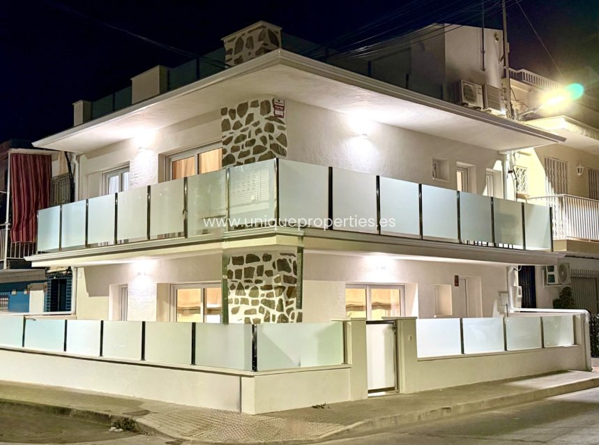 Resale - Villa -
San Pedro del Pinatar - Lo Pagan