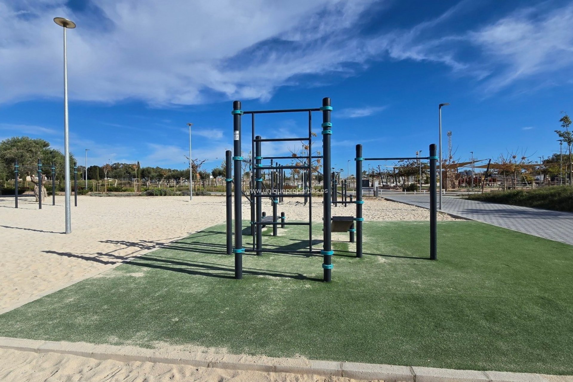 Resale - Villa -
Torrevieja - El Chaparal