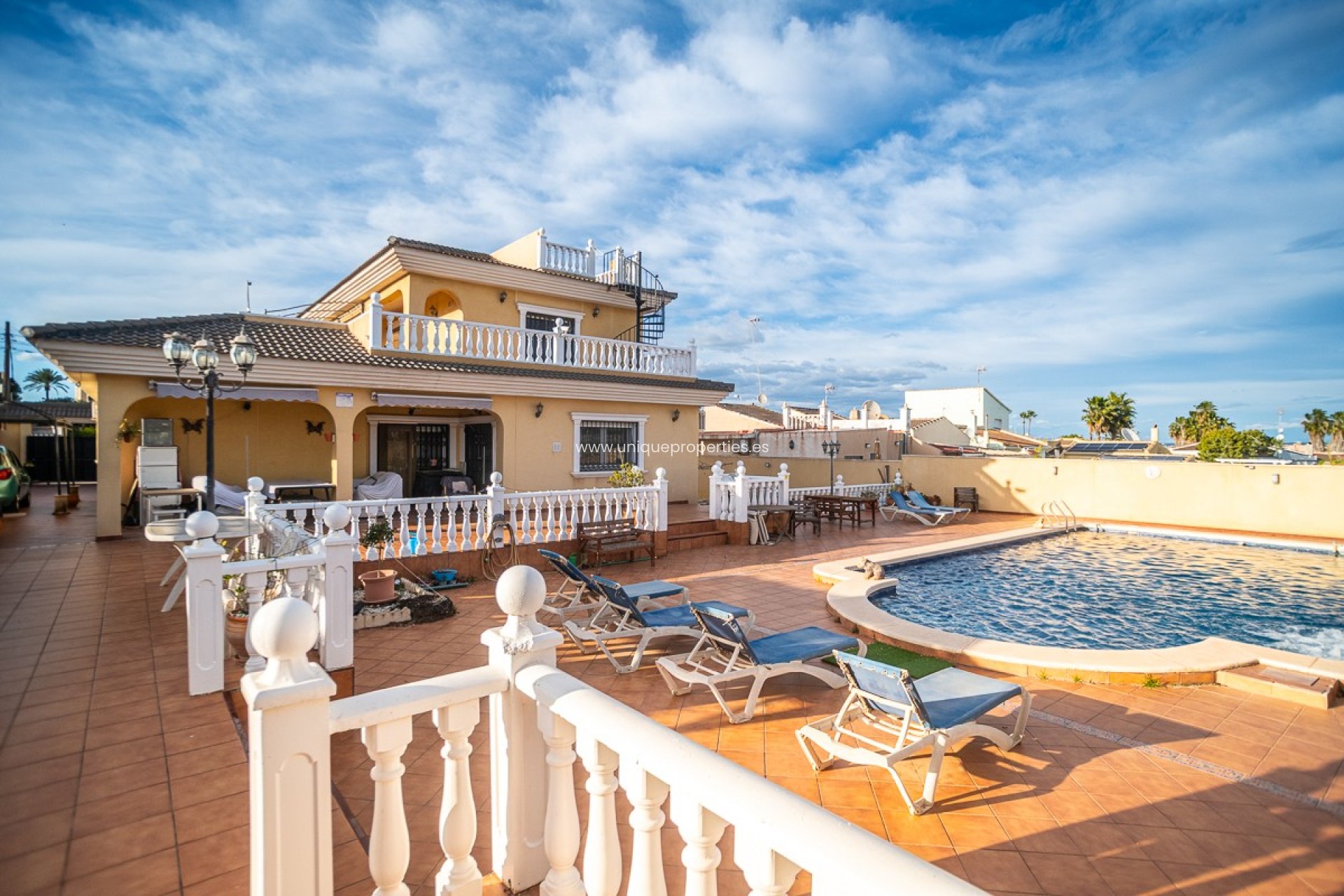 Resale - Villa -
Torrevieja - LOS BALCONES - LOS ALTOS