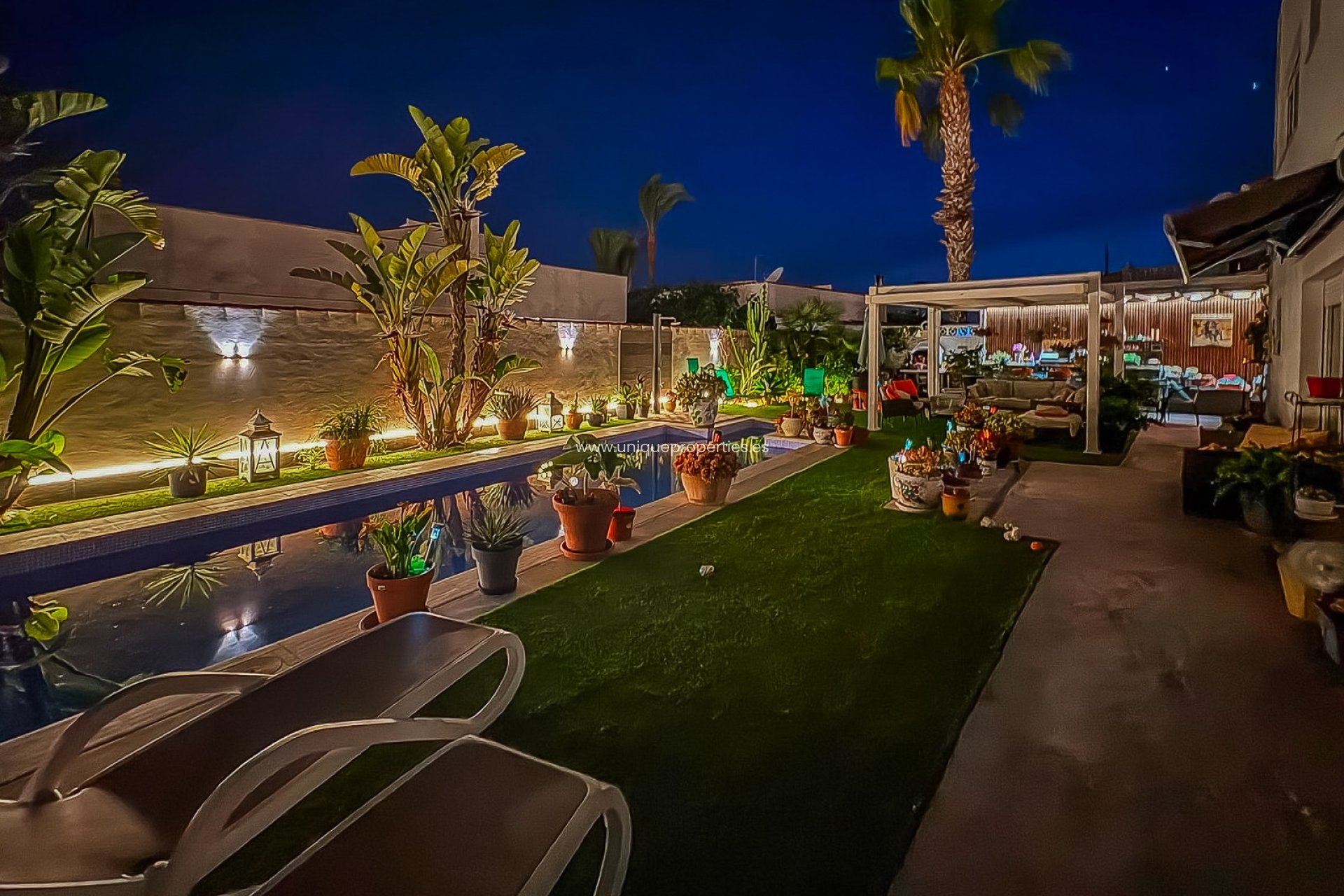 Resale - Villa -
Torrevieja - Torreta - Florida
