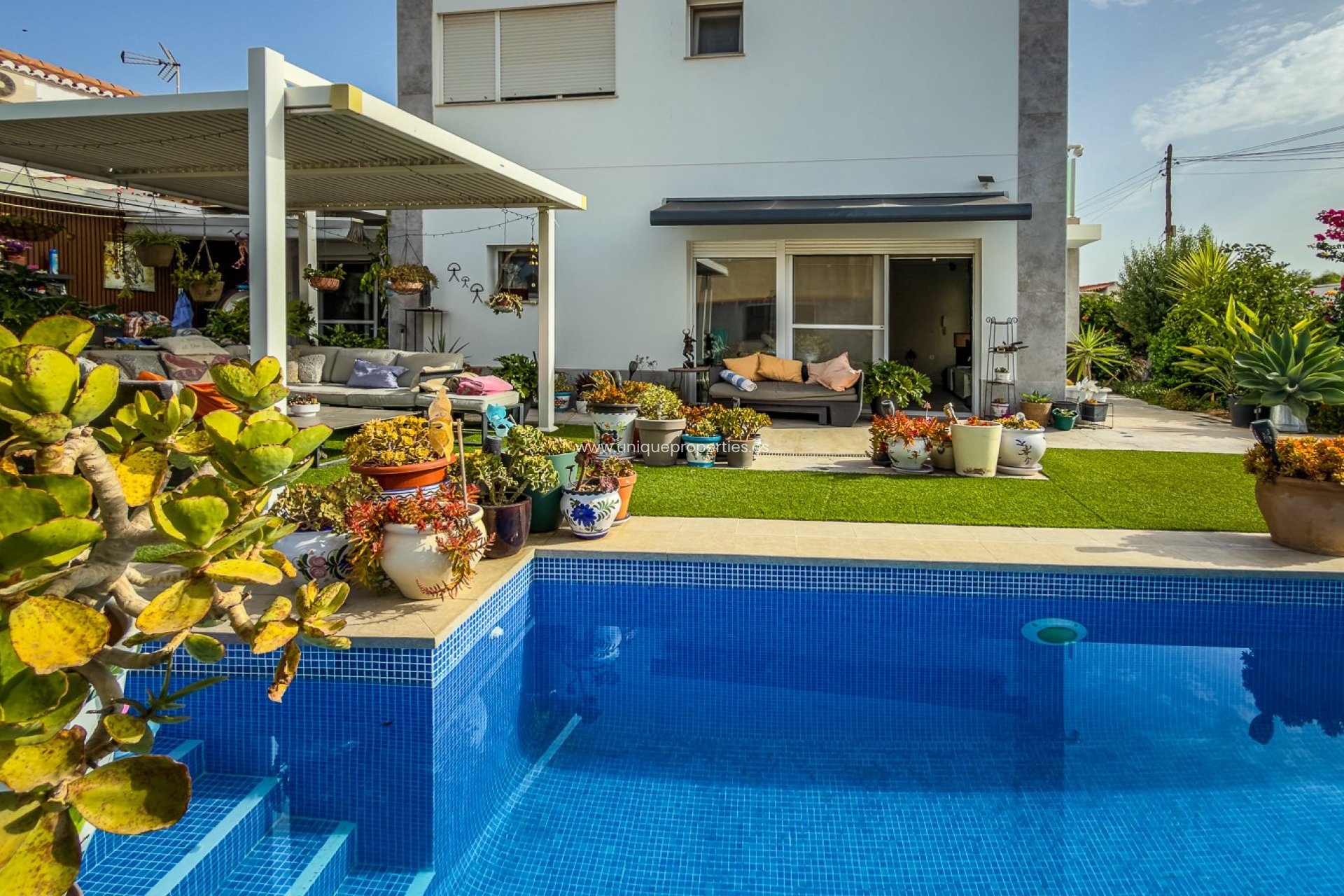 Resale - Villa -
Torrevieja - Torreta - Florida