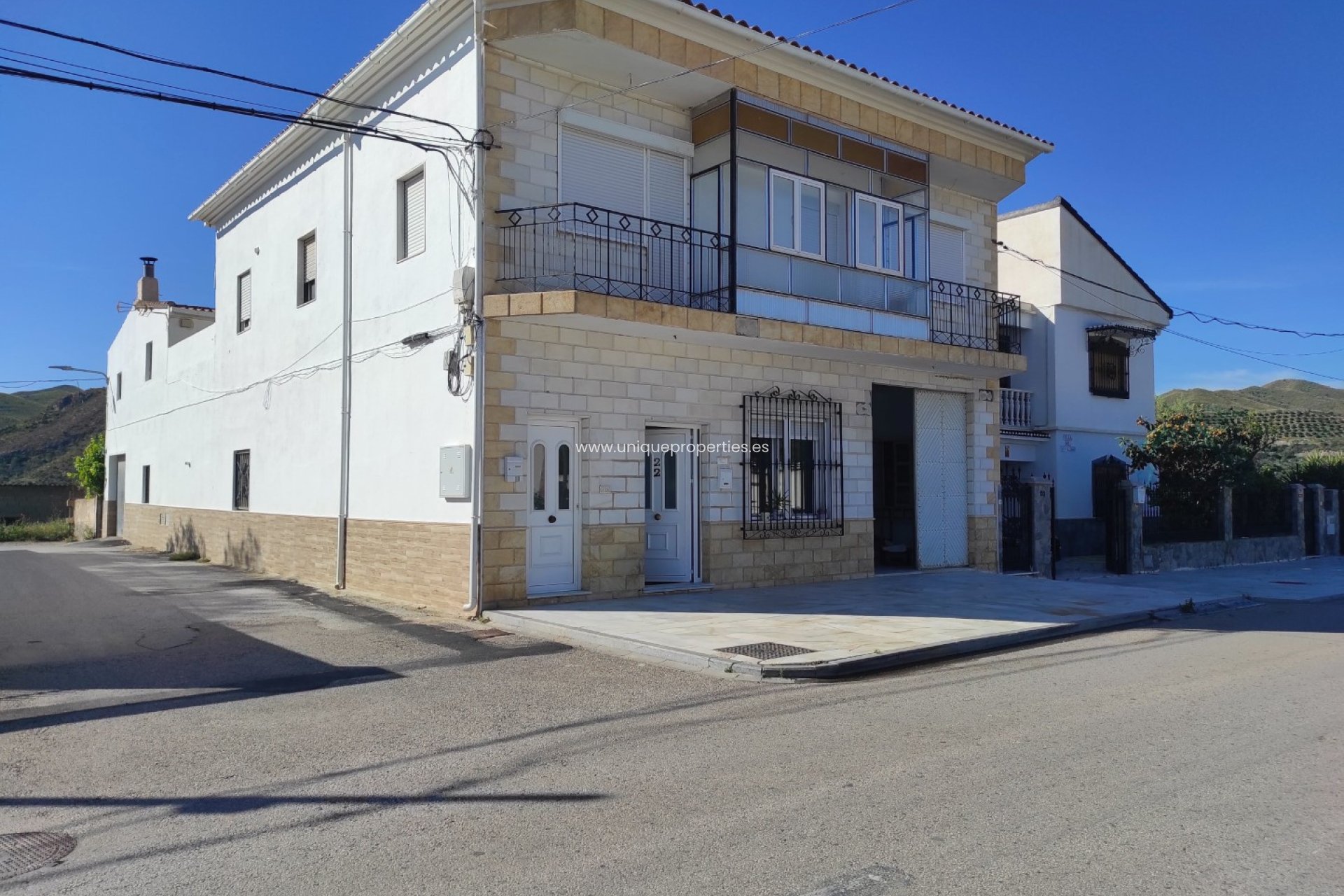 Resale - Village House -
Almanzora