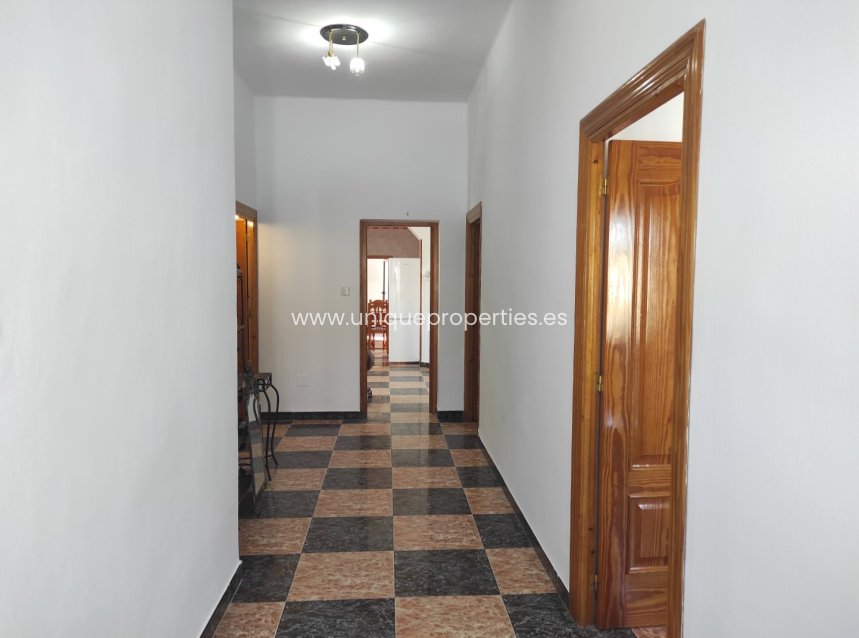 Resale - Village House -
Almanzora