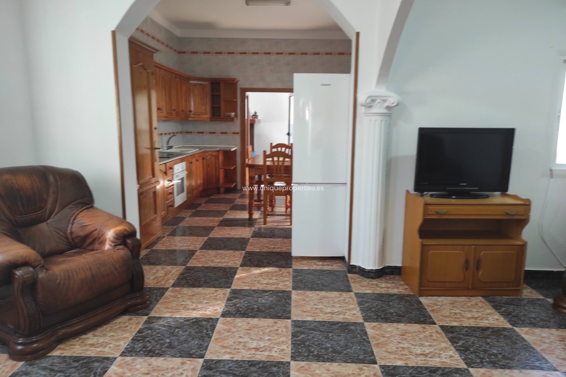Resale - Village House -
Almanzora