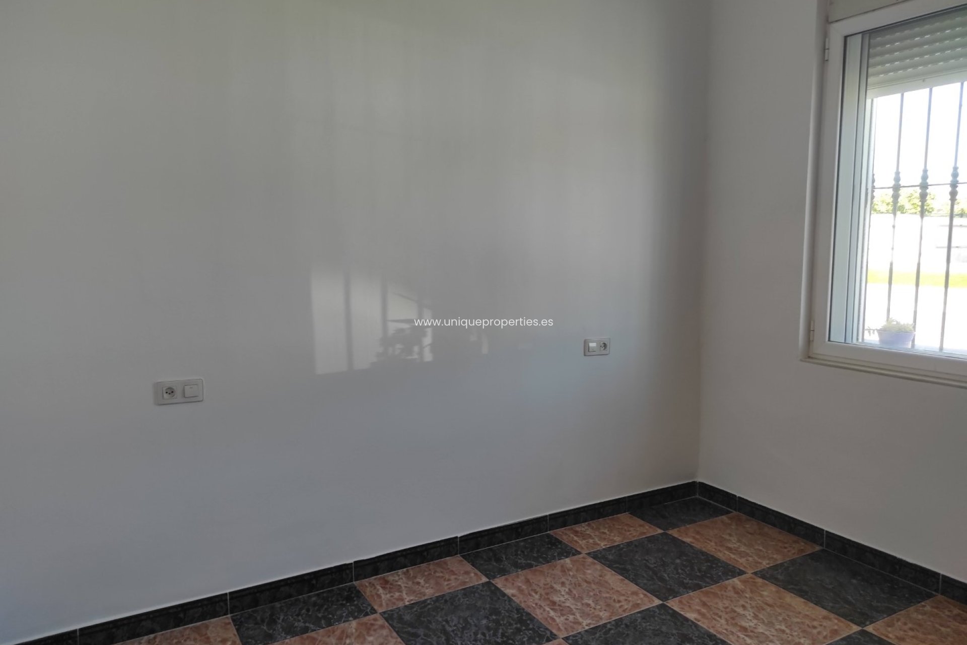Resale - Village House -
Almanzora