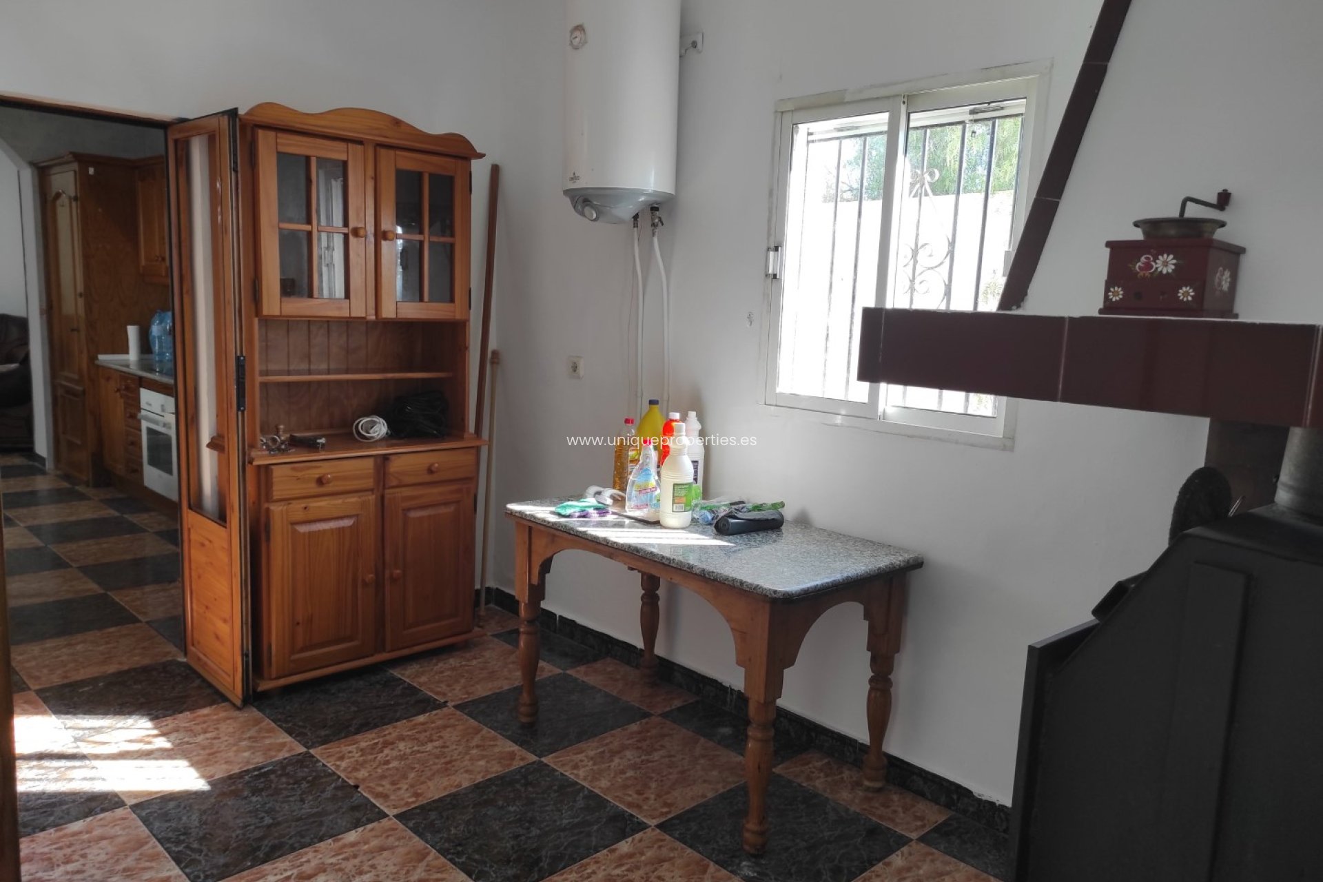 Resale - Village House -
Almanzora