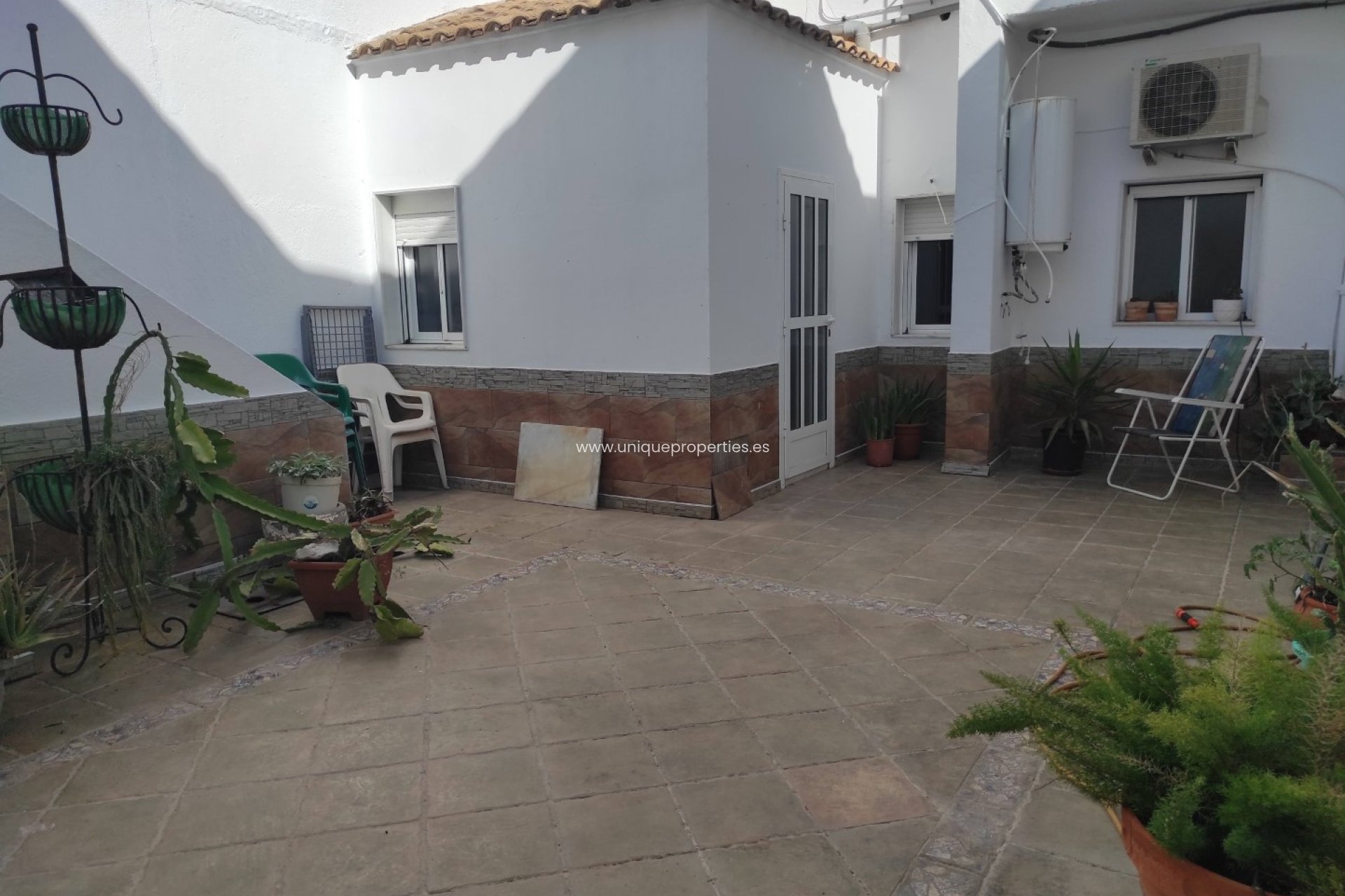 Resale - Village House -
Almanzora