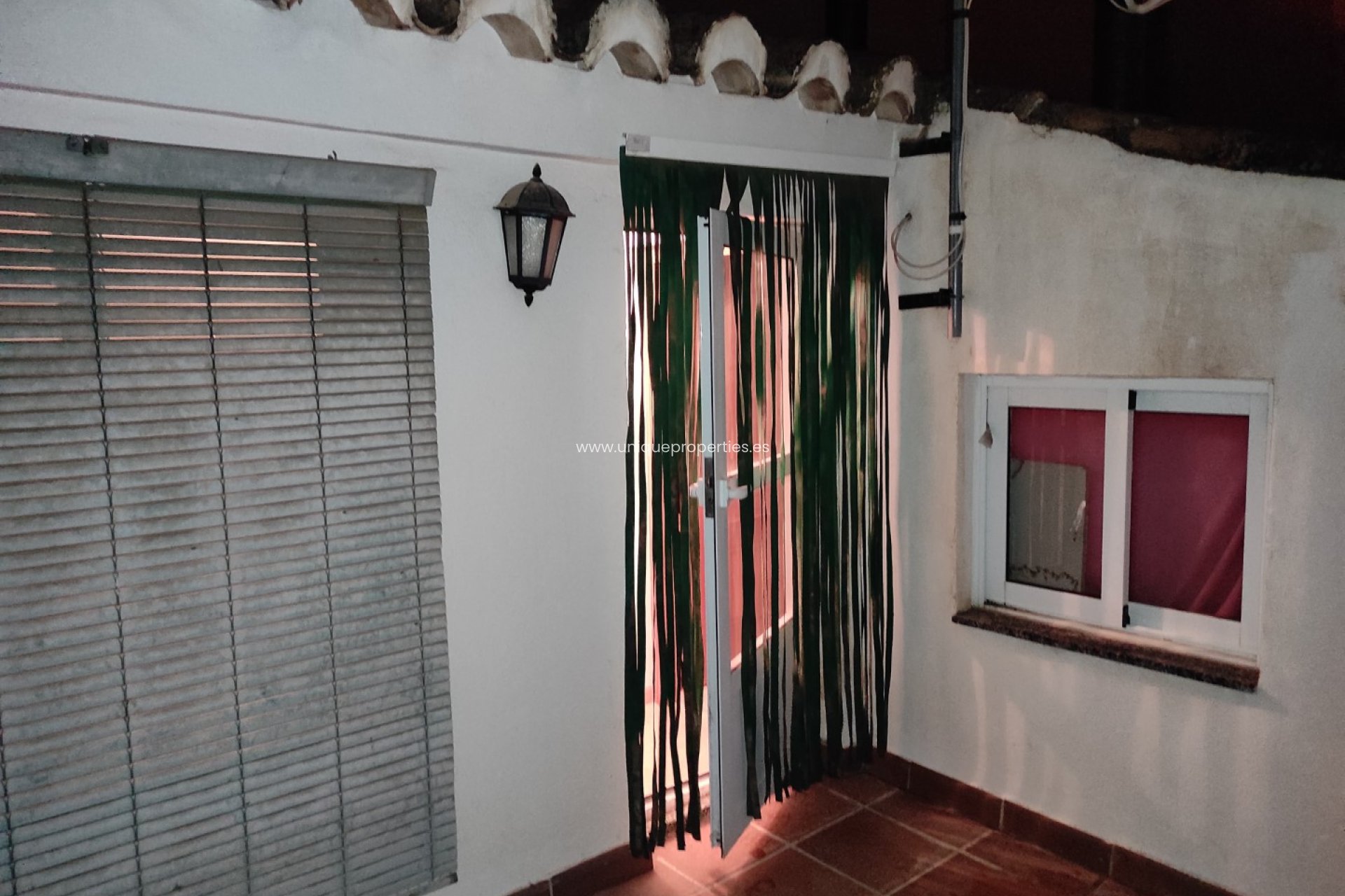 Resale - Village House -
Baza