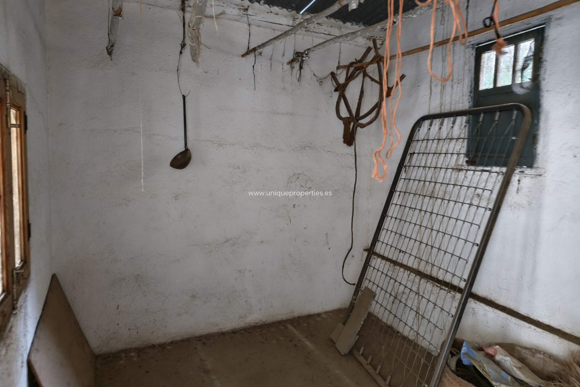 Resale - Village House -
Caniles