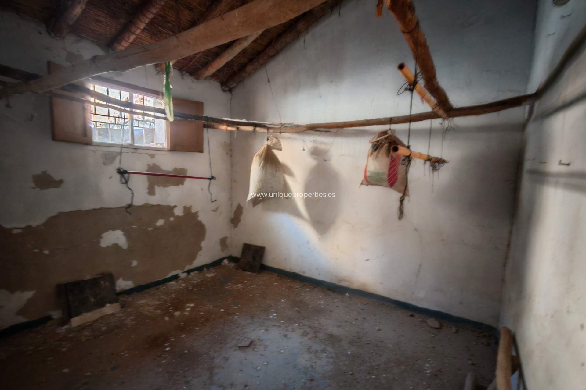 Resale - Village House -
Caniles