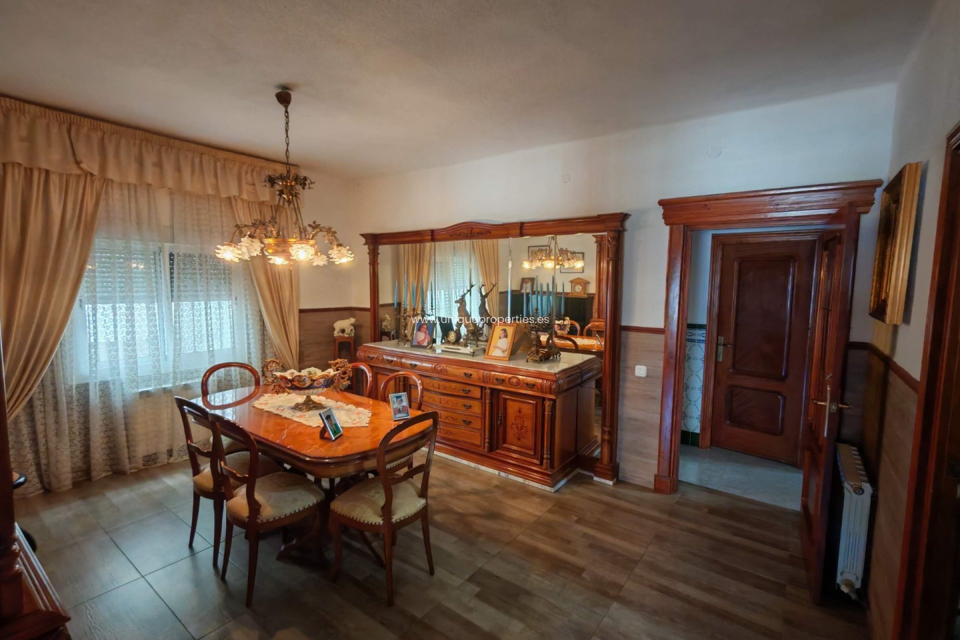 Resale - Village House -
Cantoria