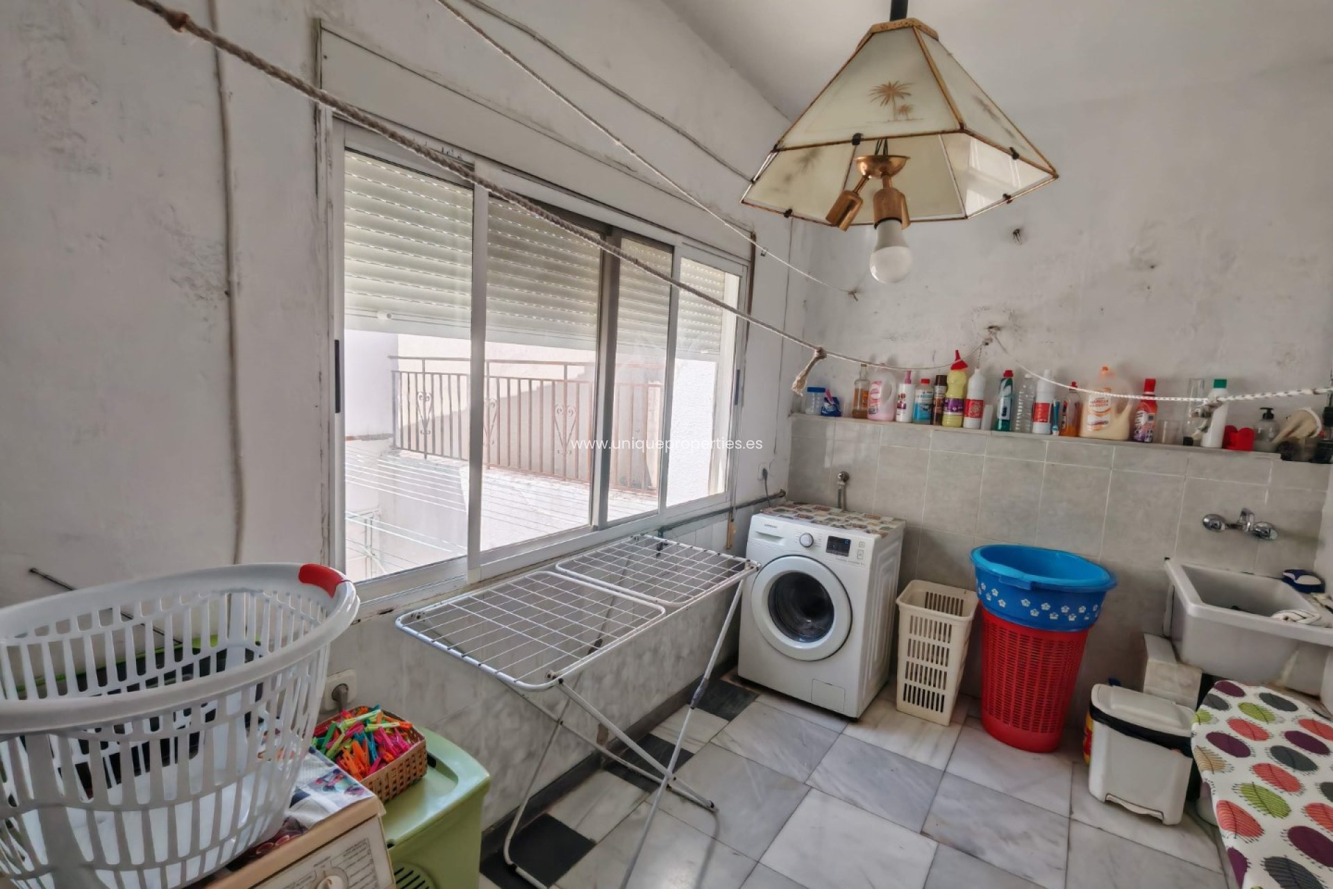 Resale - Village House -
Cantoria