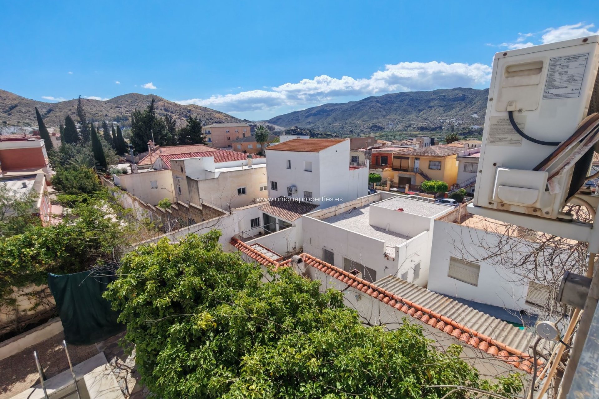 Resale - Village House -
Cantoria