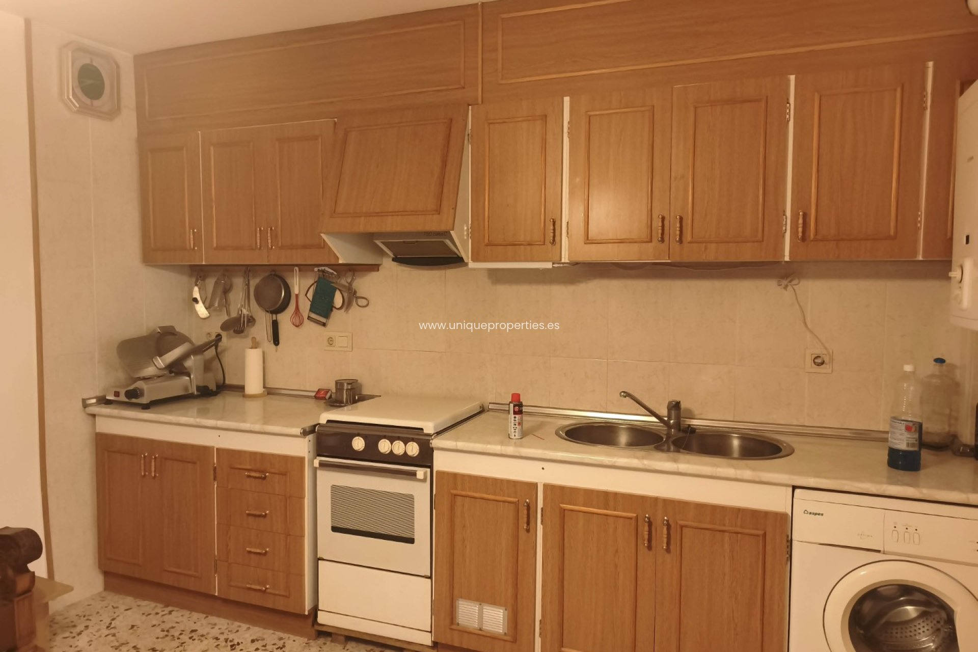 Resale - Village House -
Castril
