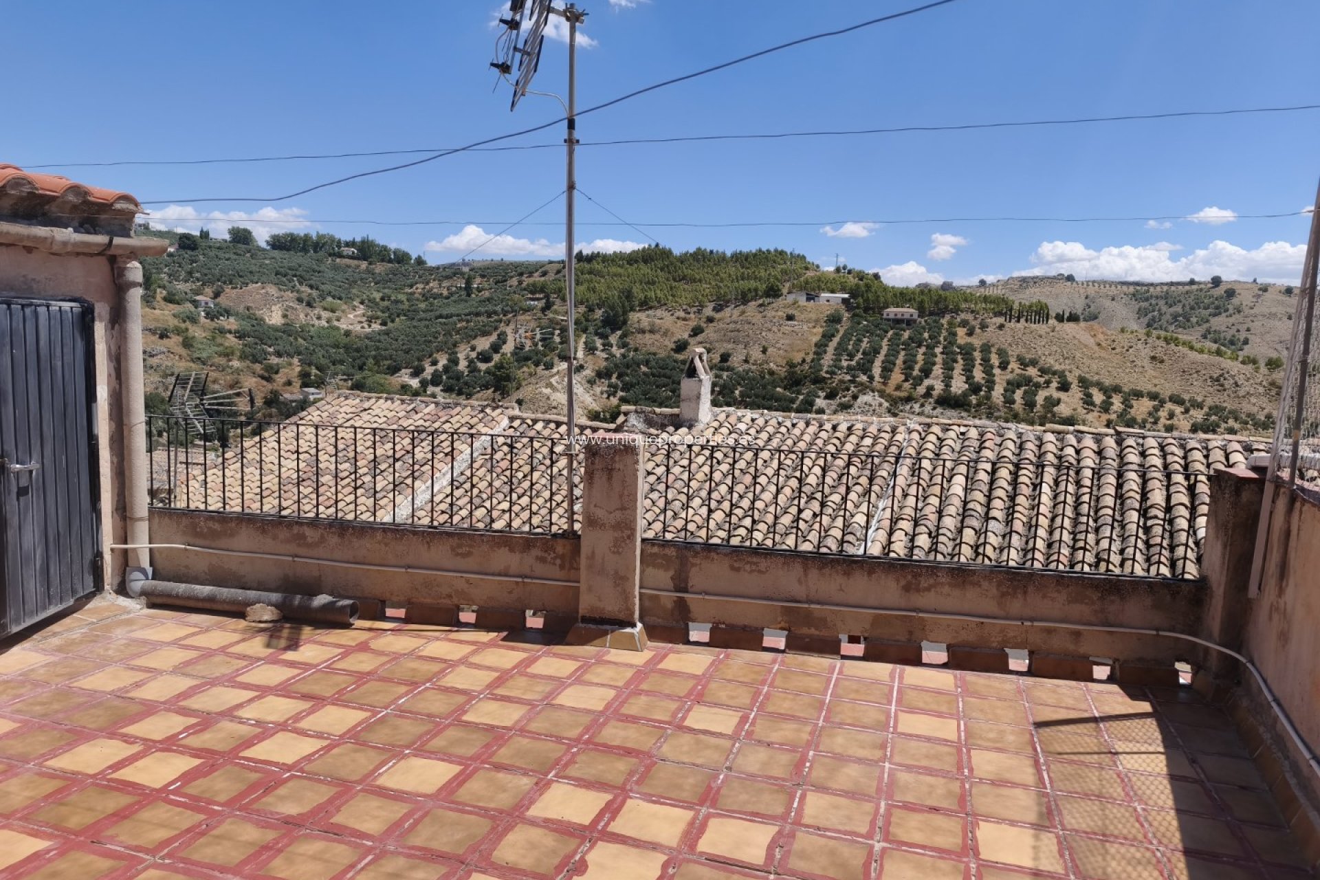 Resale - Village House -
Castril