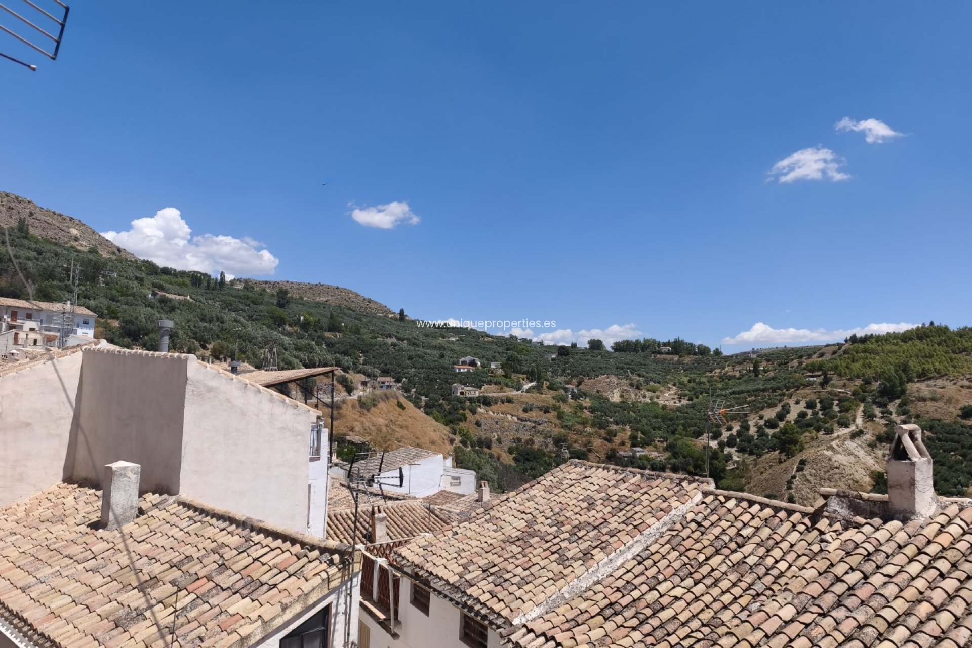 Resale - Village House -
Castril