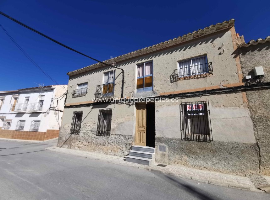 Resale - Village House -
Cortes de Baza