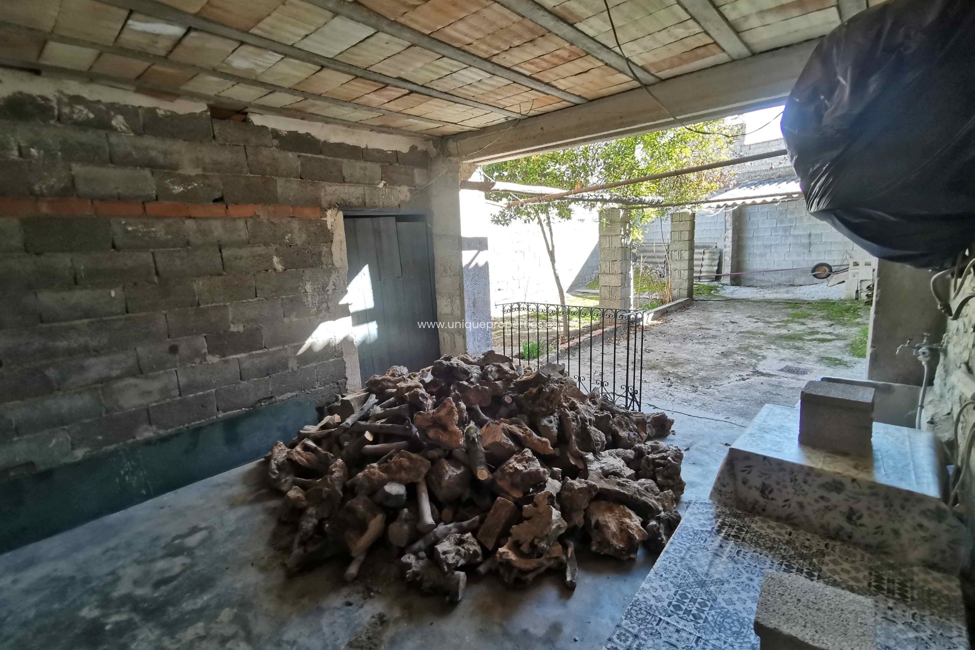 Resale - Village House -
Cortes de Baza