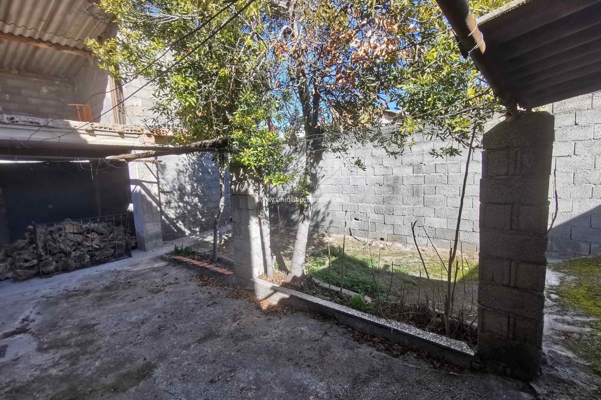 Resale - Village House -
Cortes de Baza