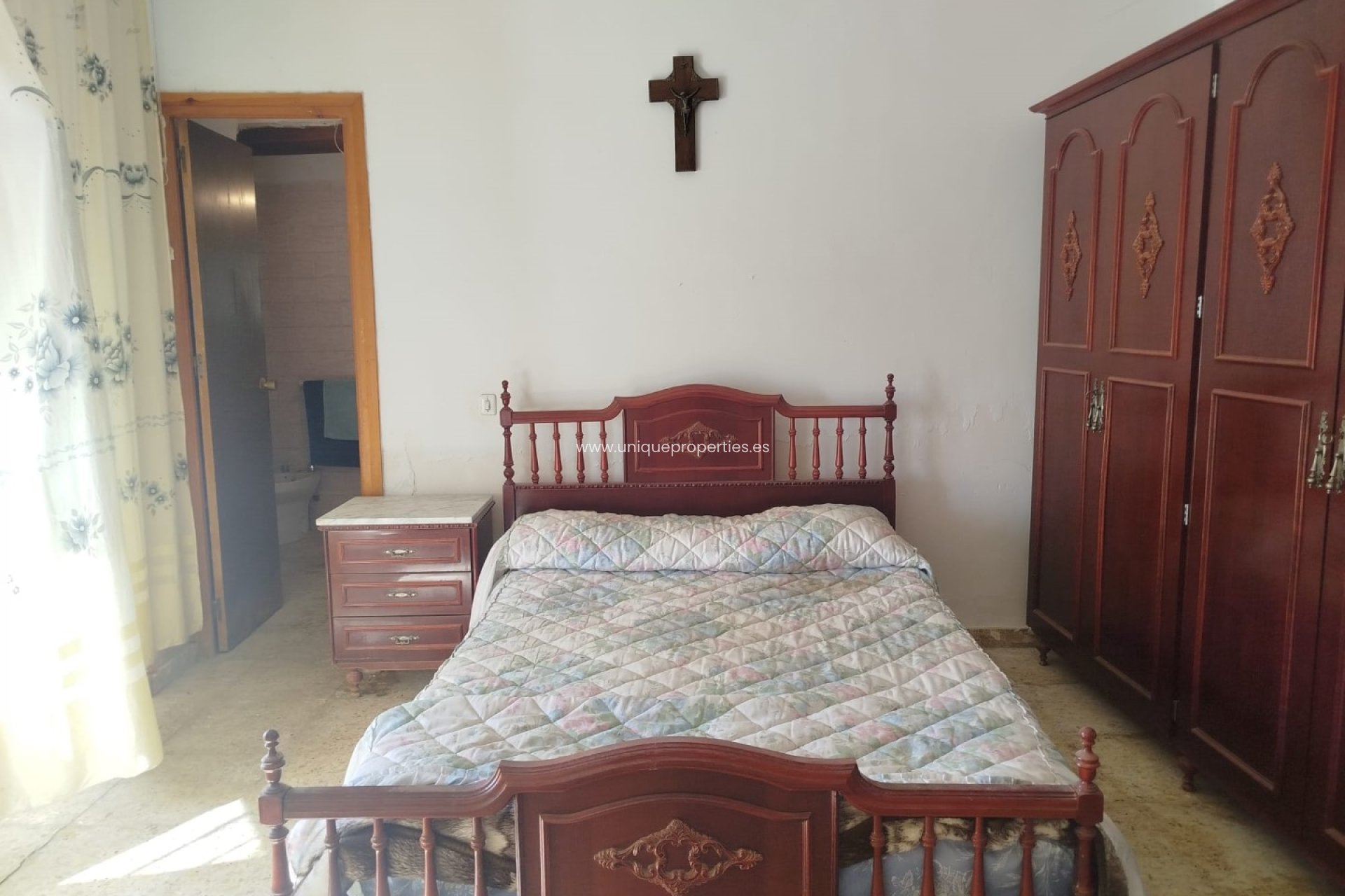 Resale - Village House -
Cullar de Baza