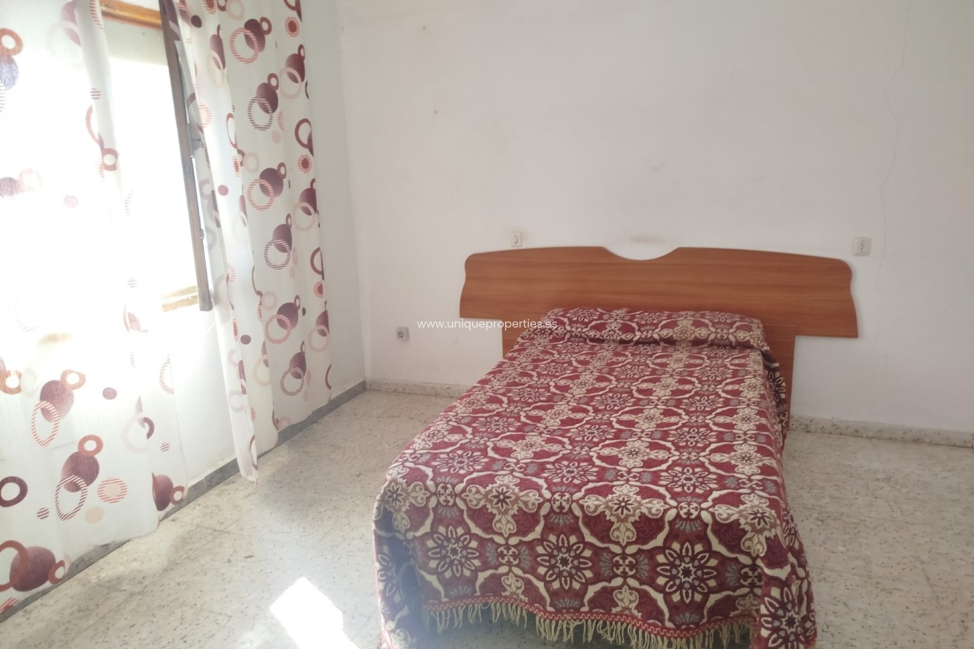 Resale - Village House -
Cullar de Baza