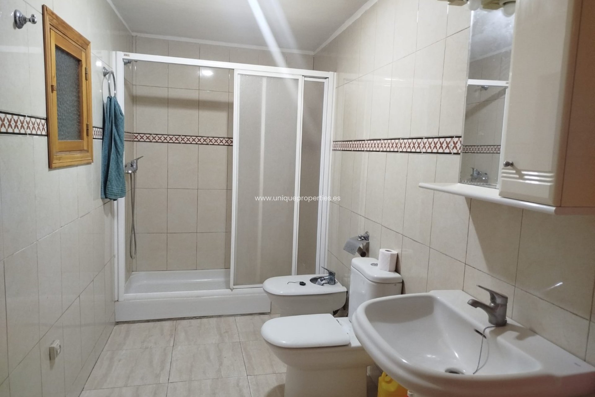 Resale - Village House -
Cullar de Baza