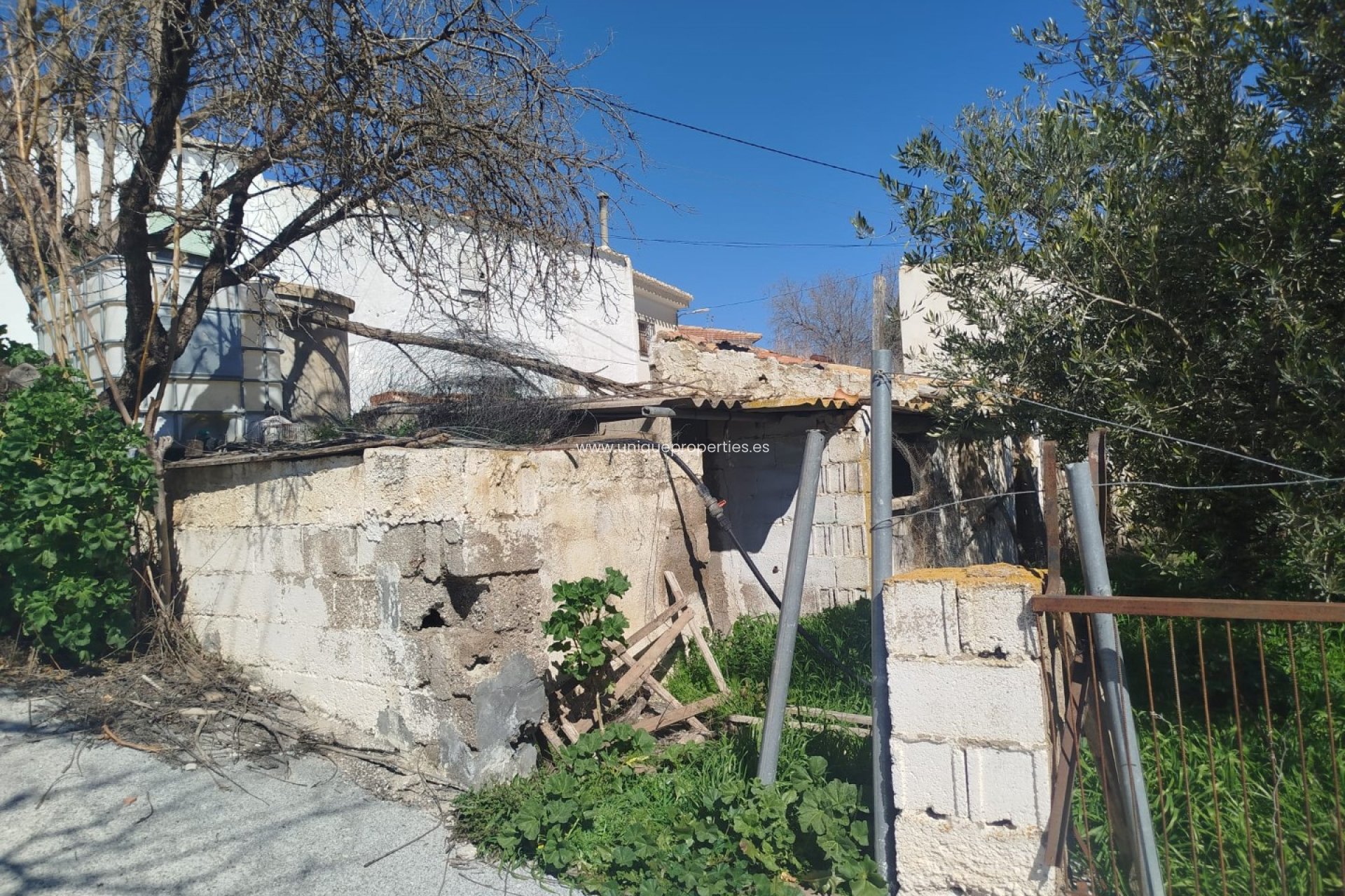 Resale - Village House -
Cullar de Baza