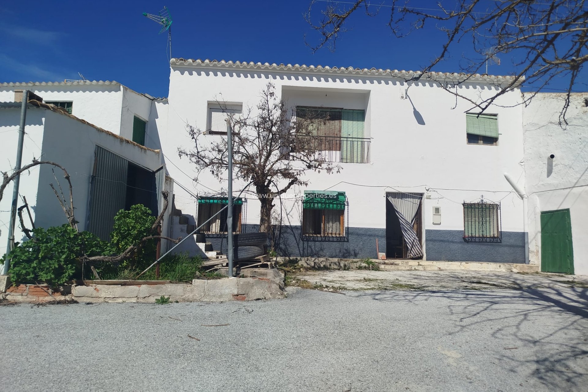 Resale - Village House -
Cullar de Baza