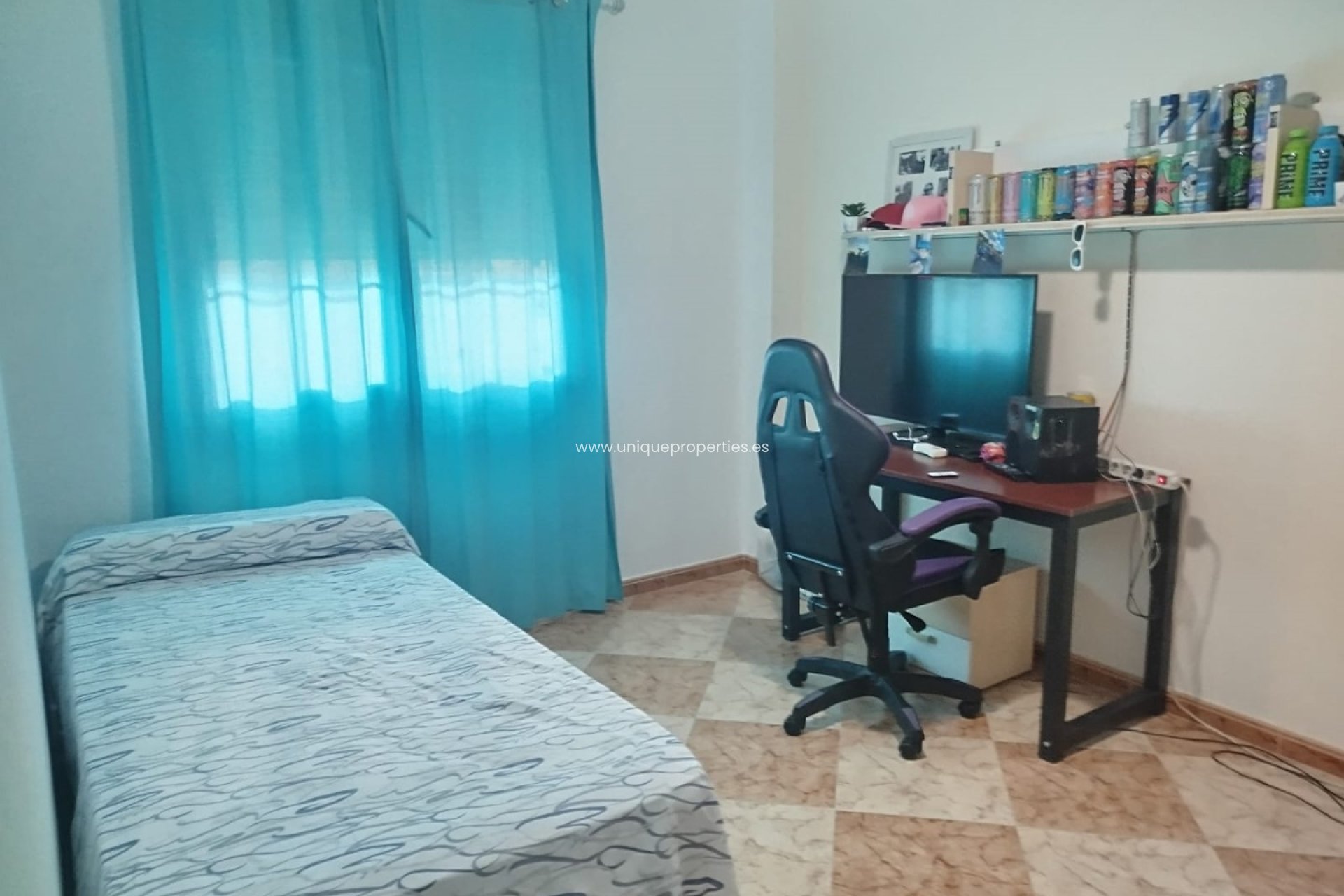 Resale - Village House -
Fines