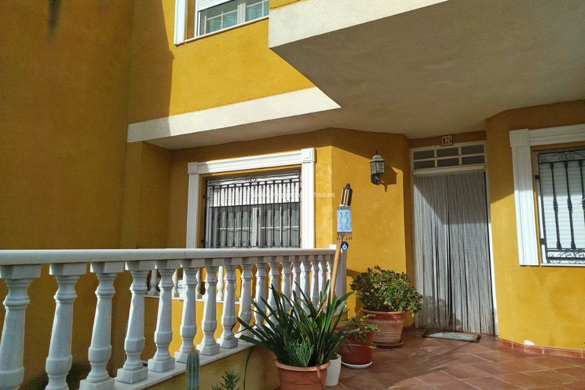 Resale - Village House -
Fines