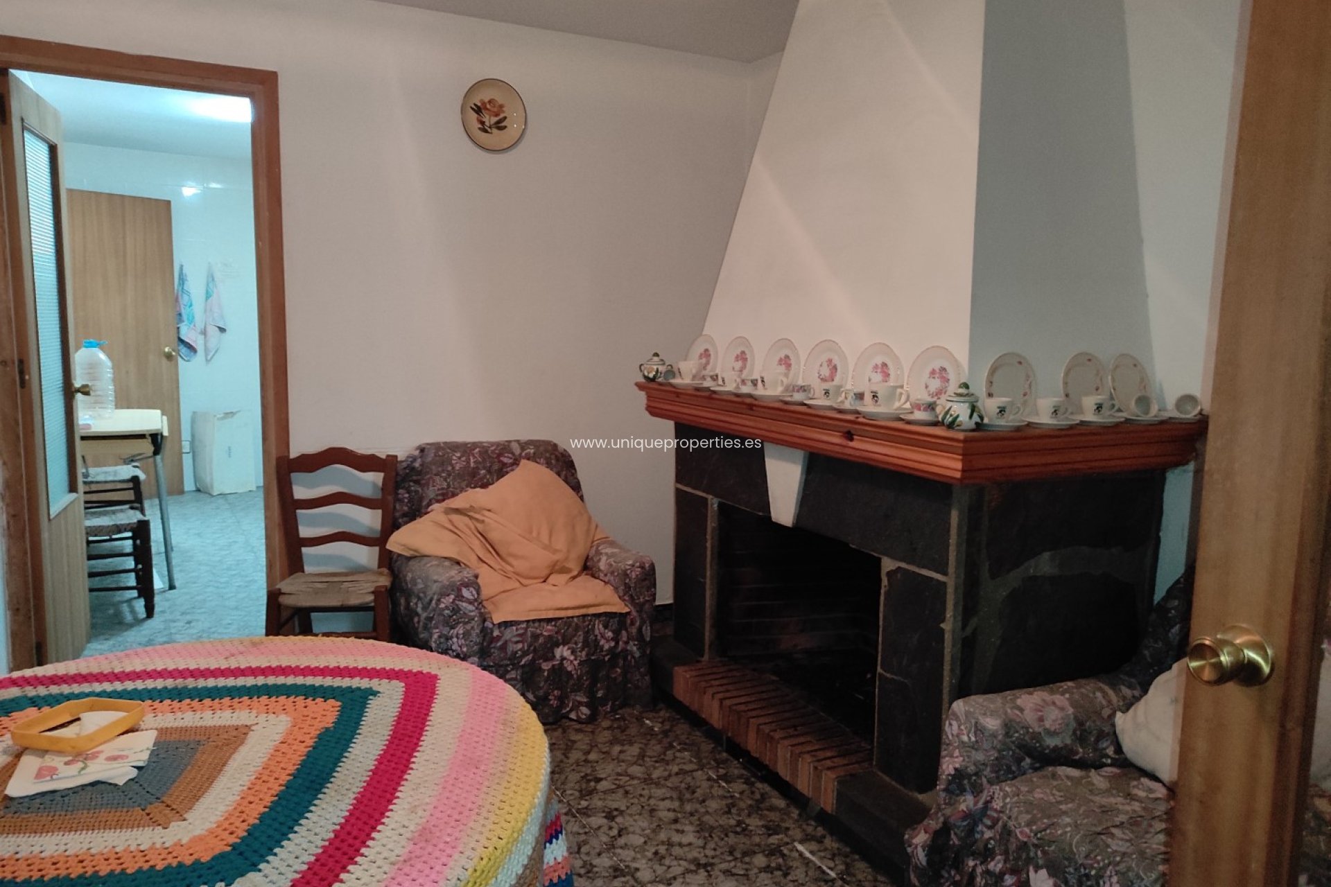 Resale - Village House -
Higueral