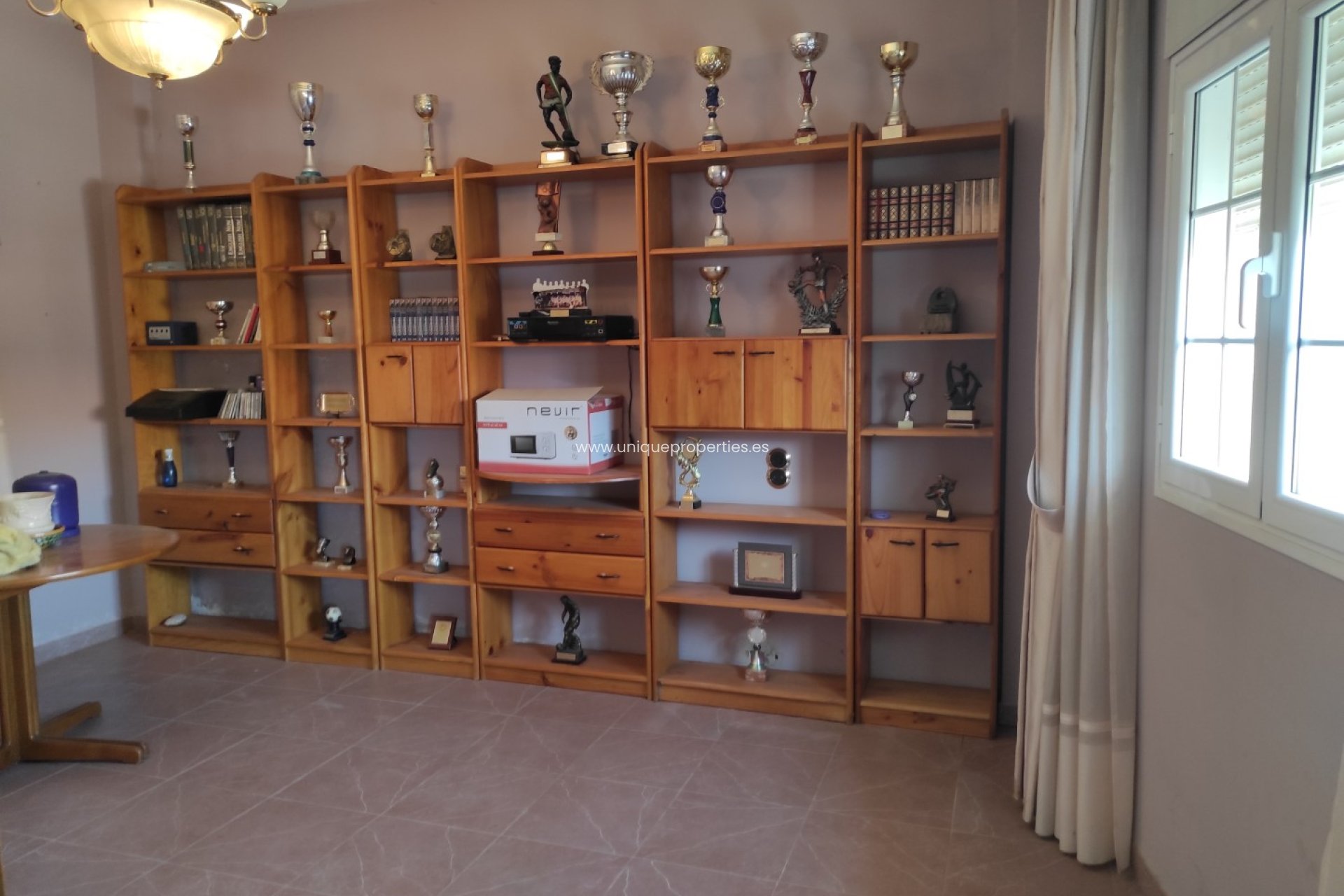 Resale - Village House -
Lucar