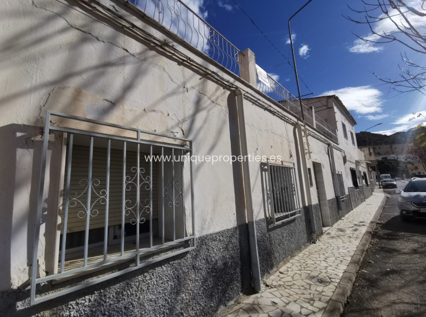 Resale - Village House -
Macael