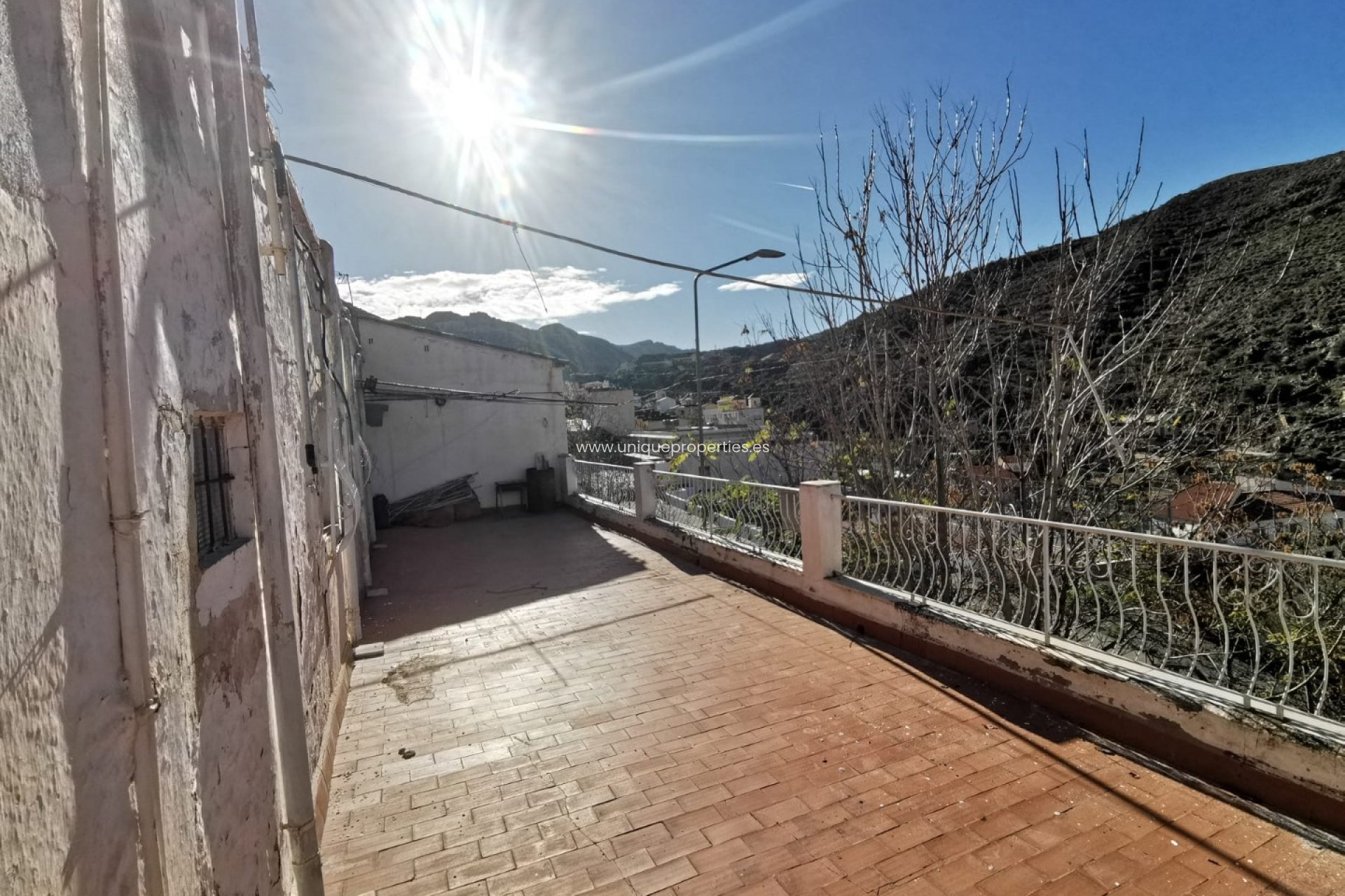 Resale - Village House -
Macael