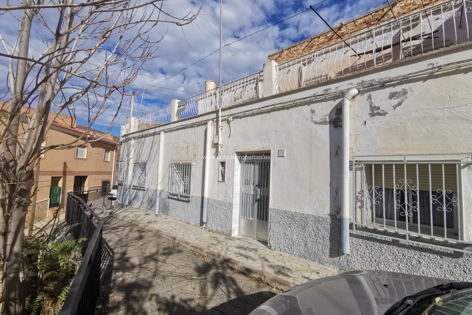 Resale - Village House -
Macael