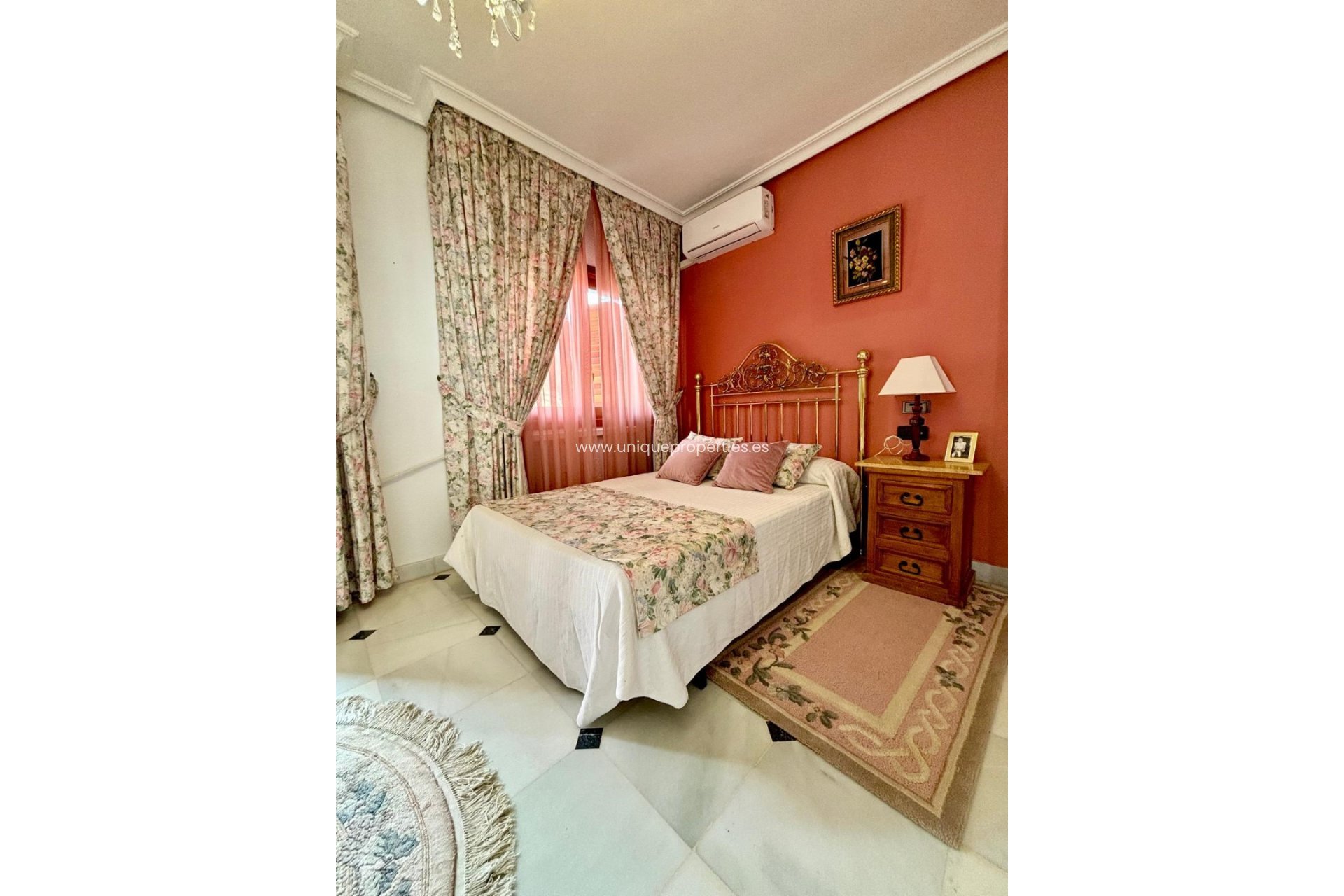 Resale - Village House -
Olula del Rio