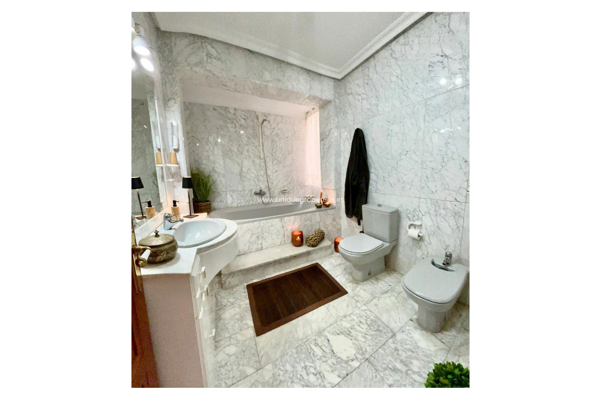 Resale - Village House -
Olula del Rio