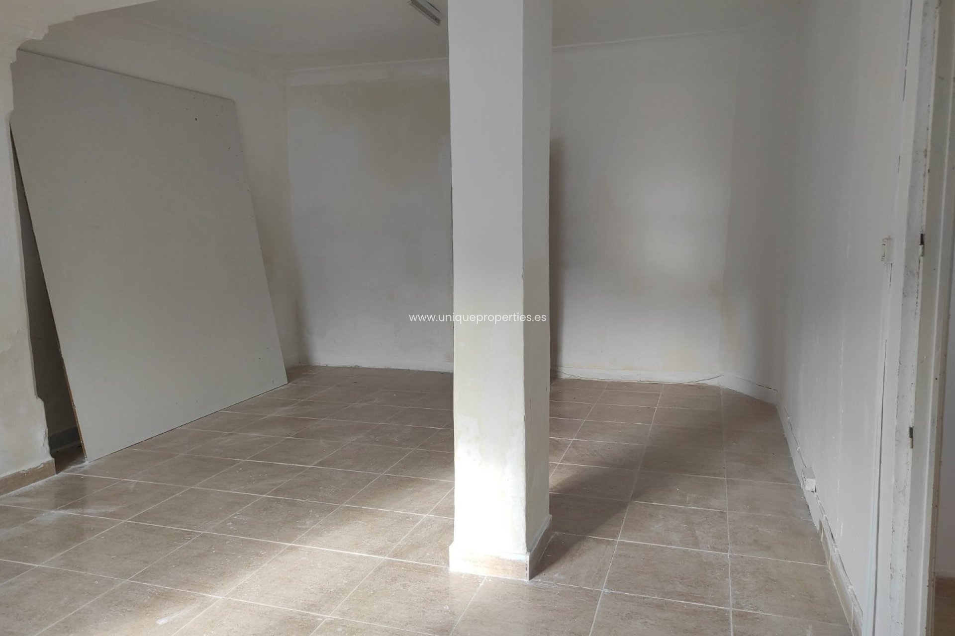 Resale - Village House -
Olula del Rio