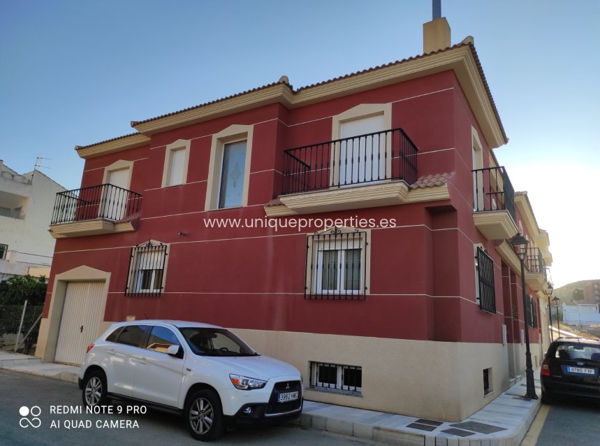Resale - Village House -
Olula del Rio