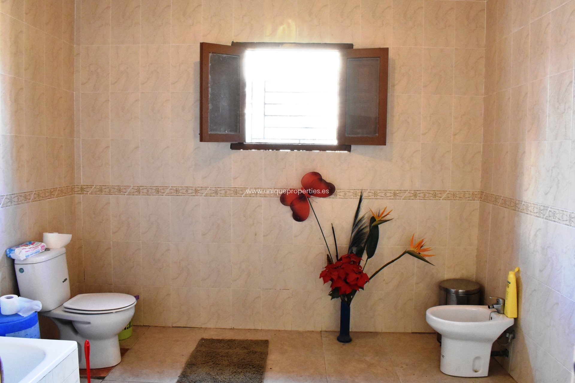 Resale - Village House -
Purchena