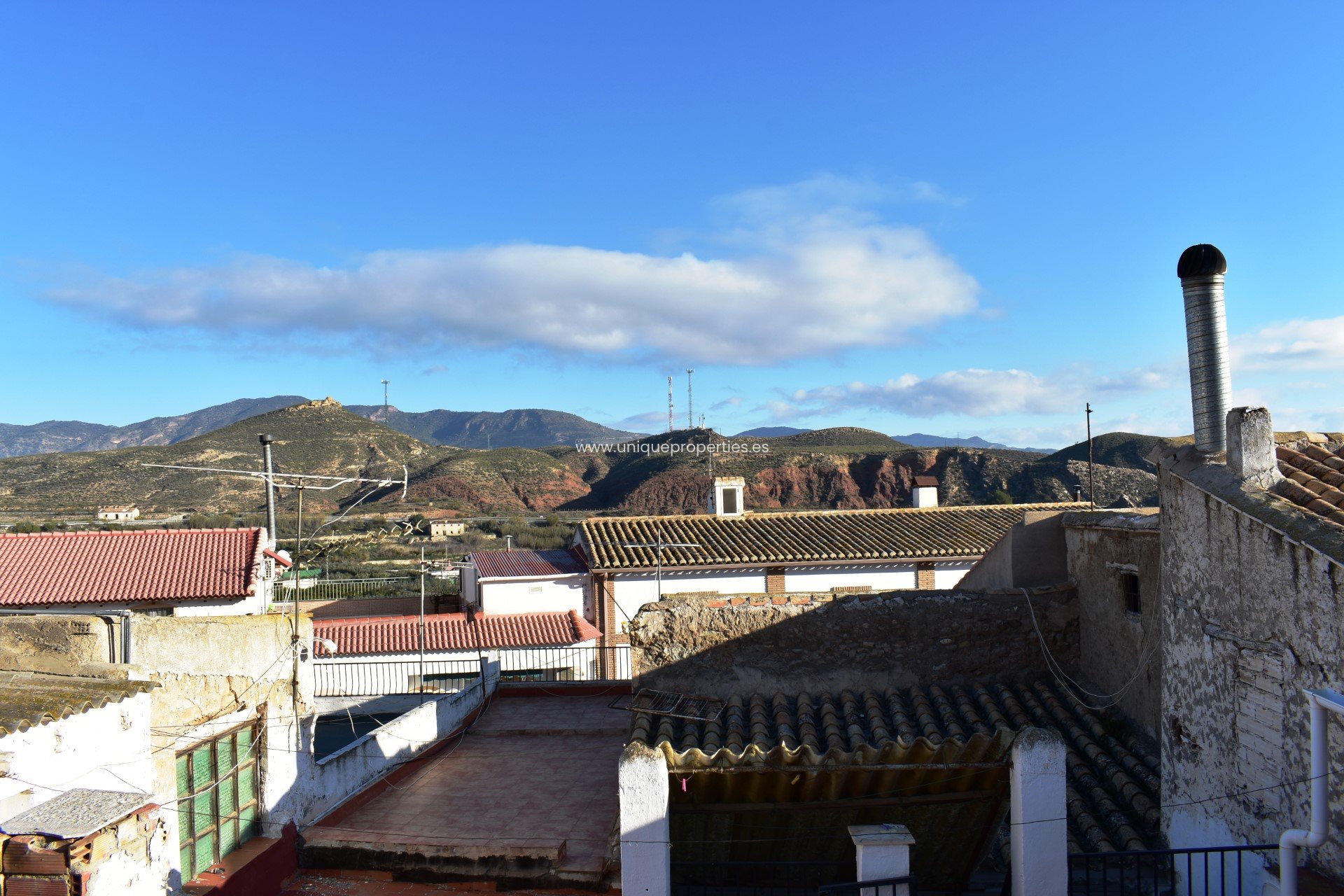 Resale - Village House -
Purchena