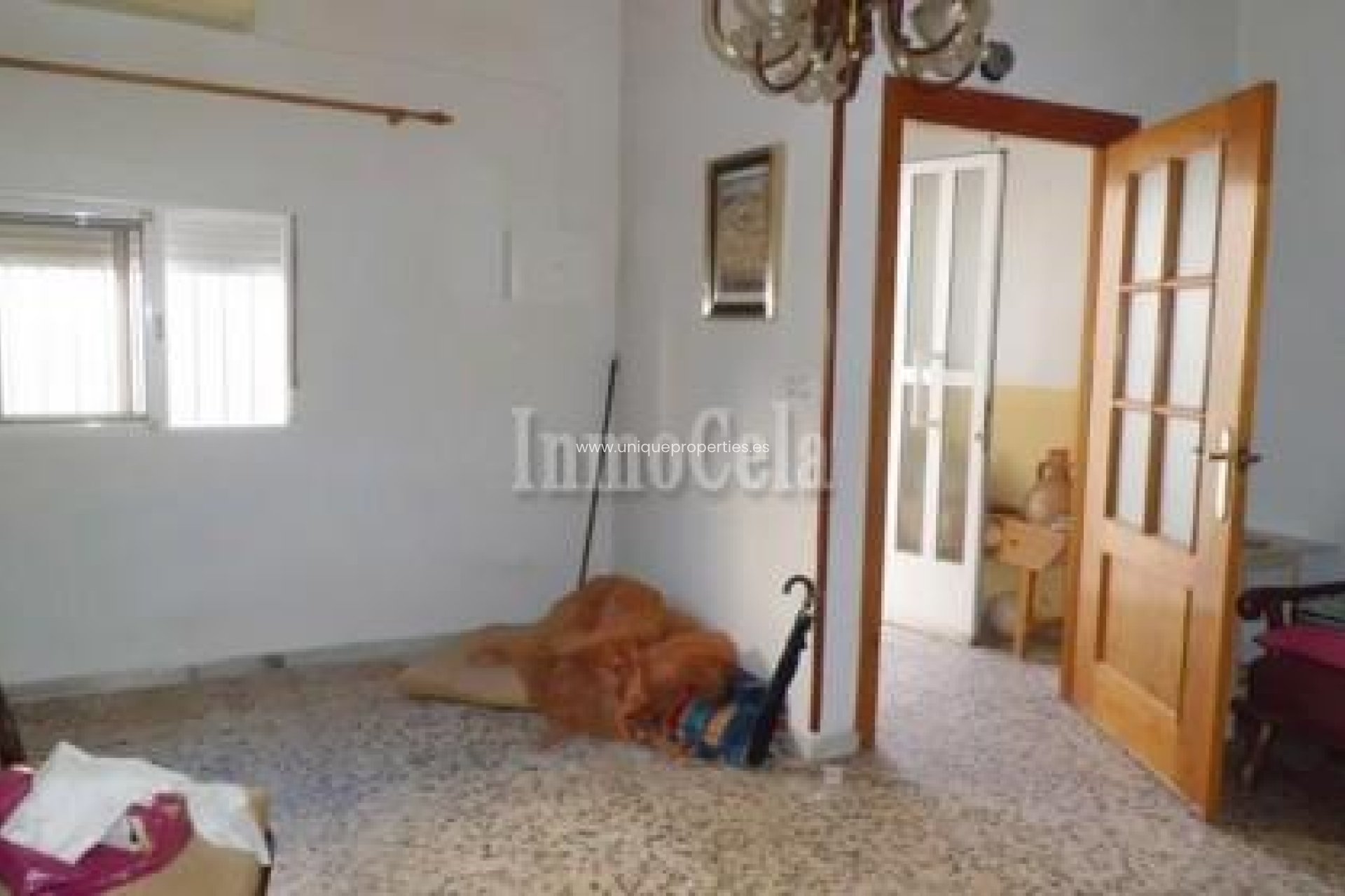 Resale - Village House -
Purchena