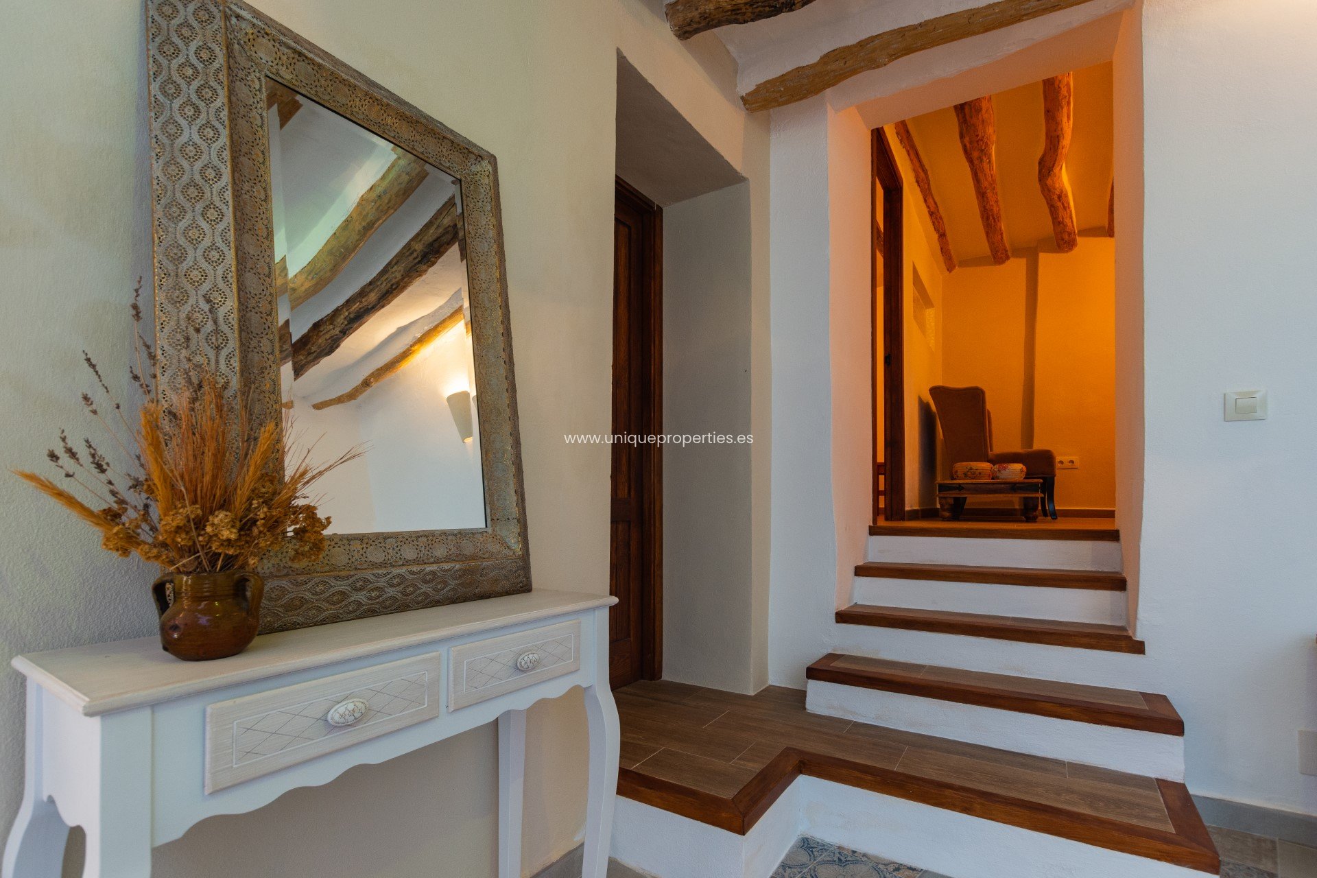 Resale - Village House -
Somontin