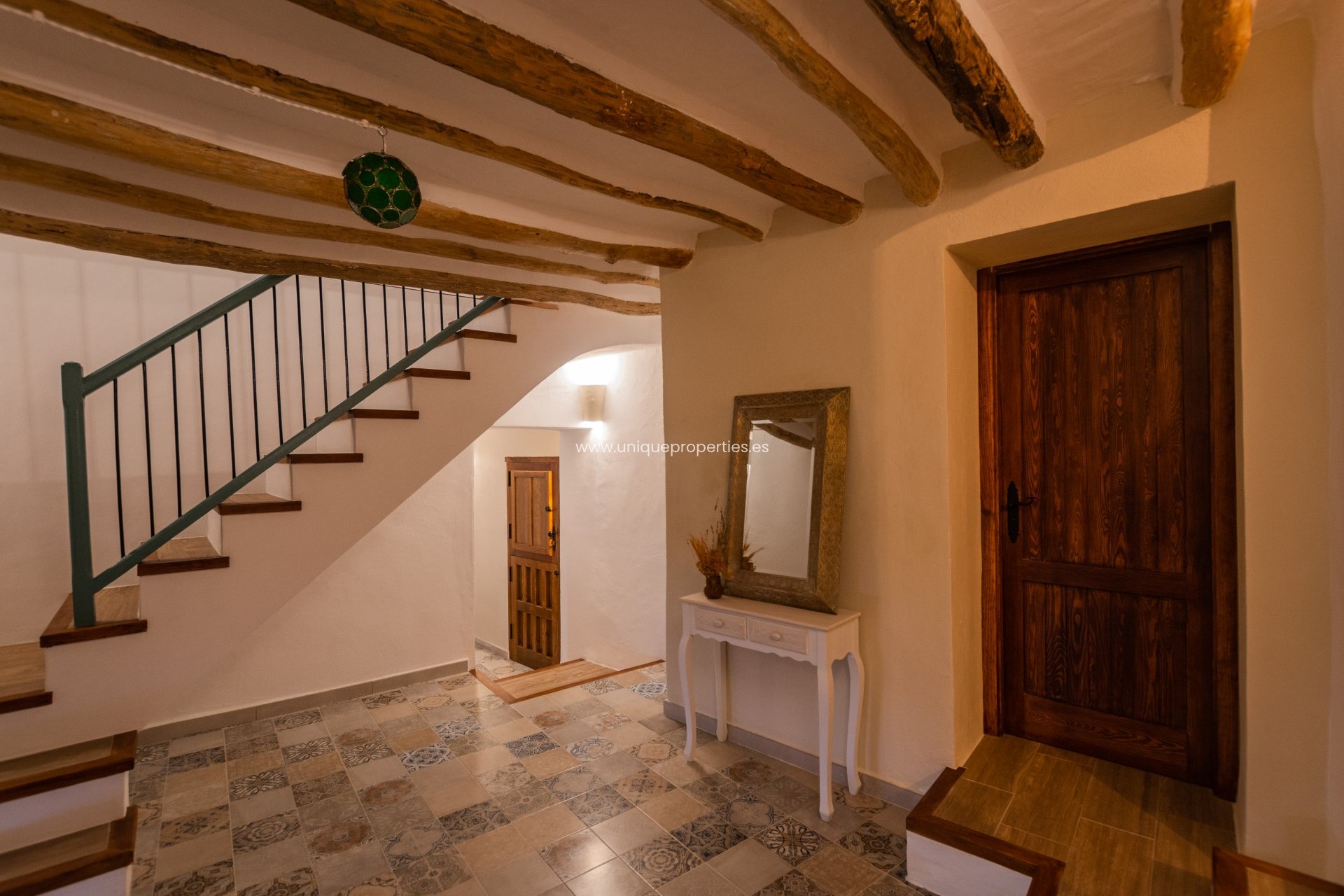 Resale - Village House -
Somontin