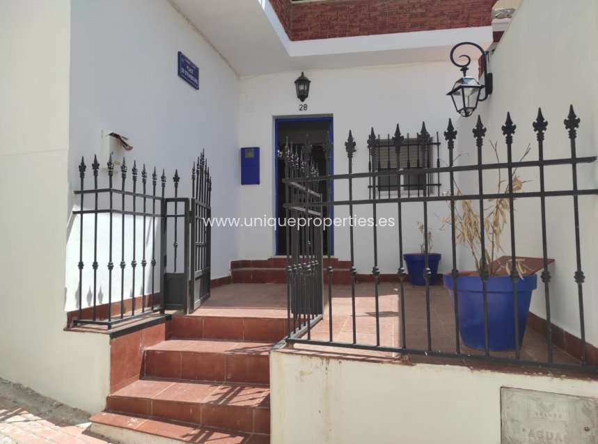Resale - Village House -
Somontin