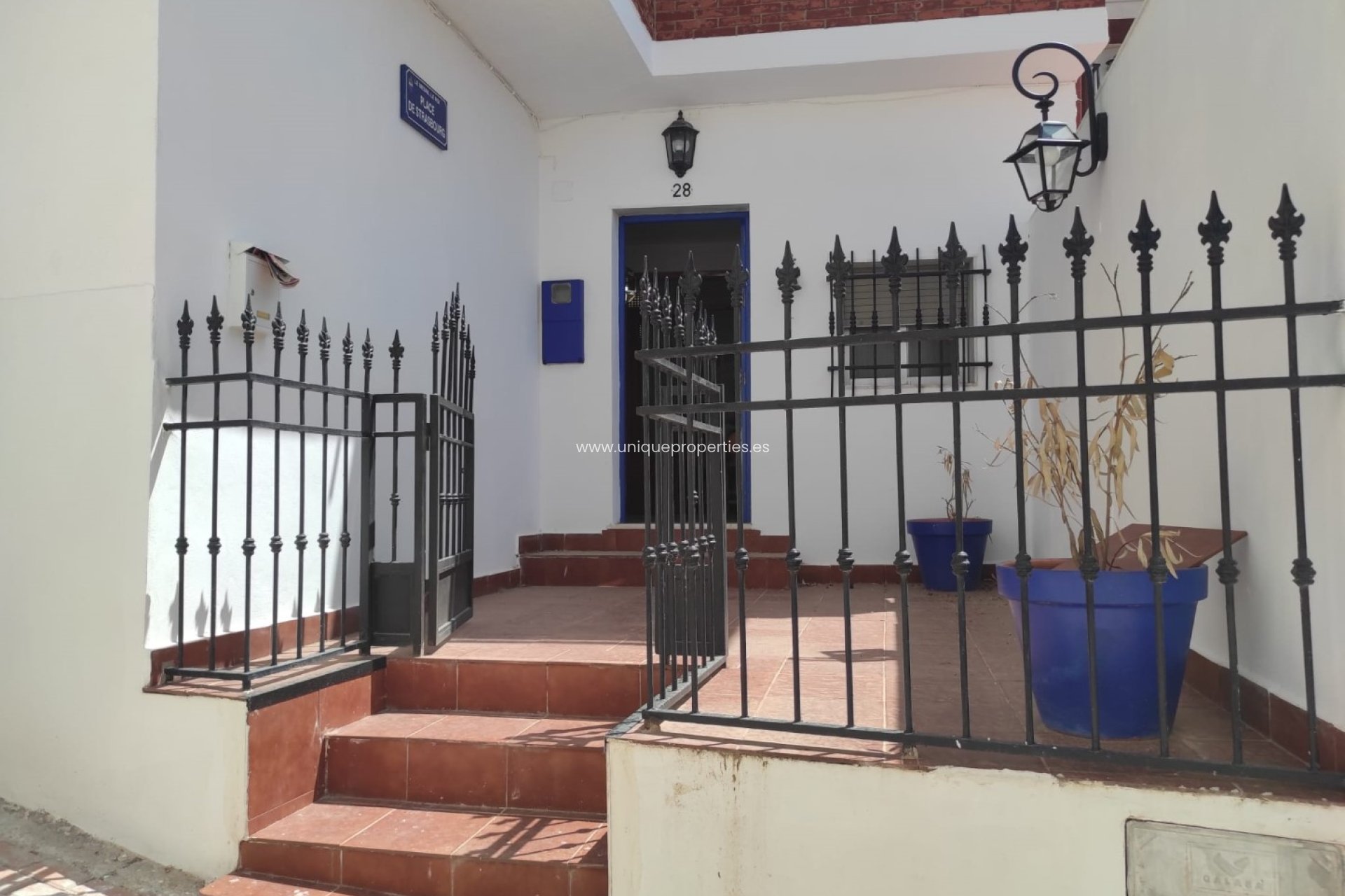 Resale - Village House -
Somontin