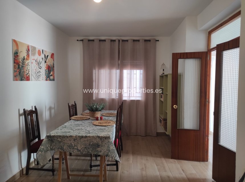 Resale - Village House -
Somontin