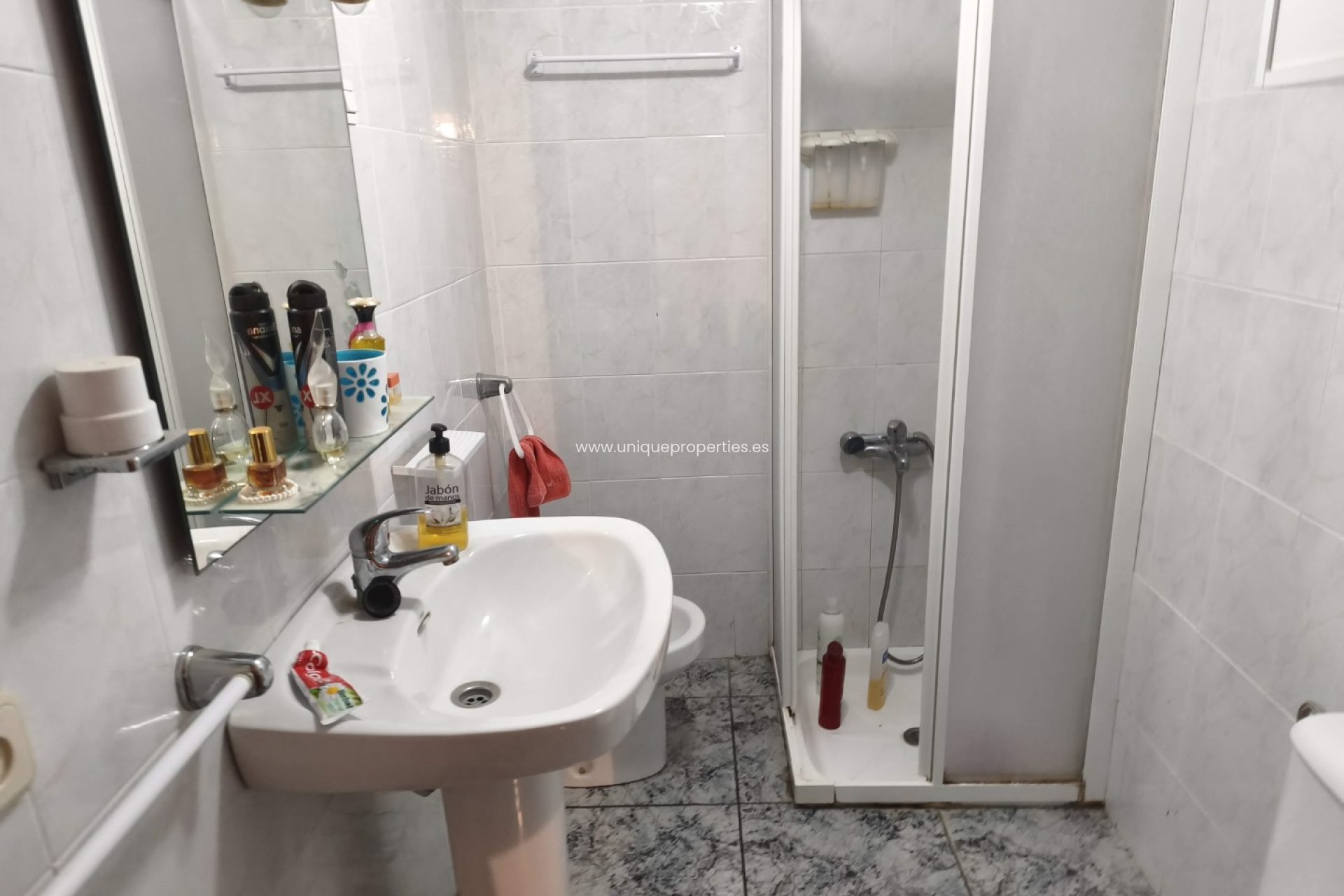 Resale - Village House -
Somontin